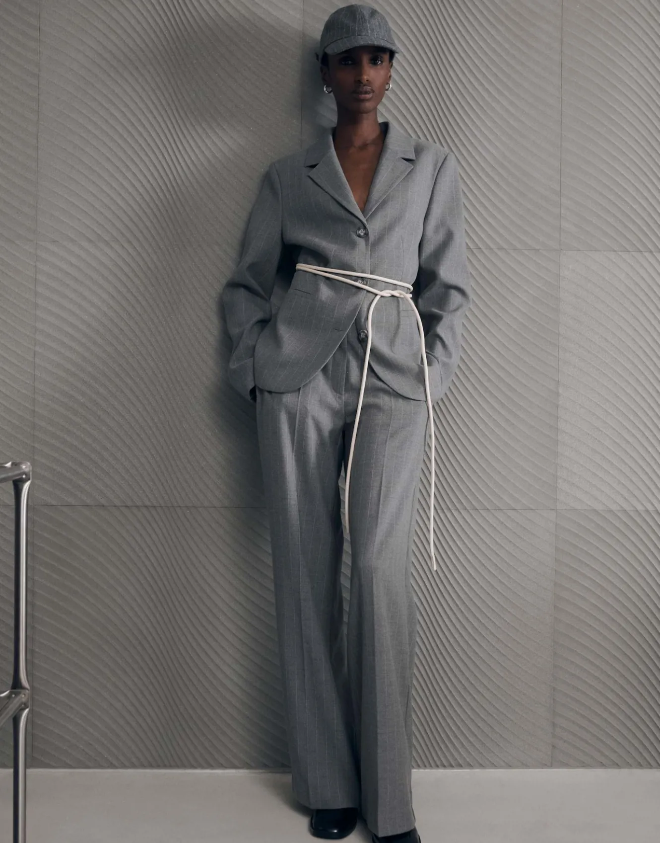 anzughose_catsby_stripe_grau_online_bestellen_8.webp OPUS Anzughose Catsby Stripe Grau Online Bestellen^Damen Hosen