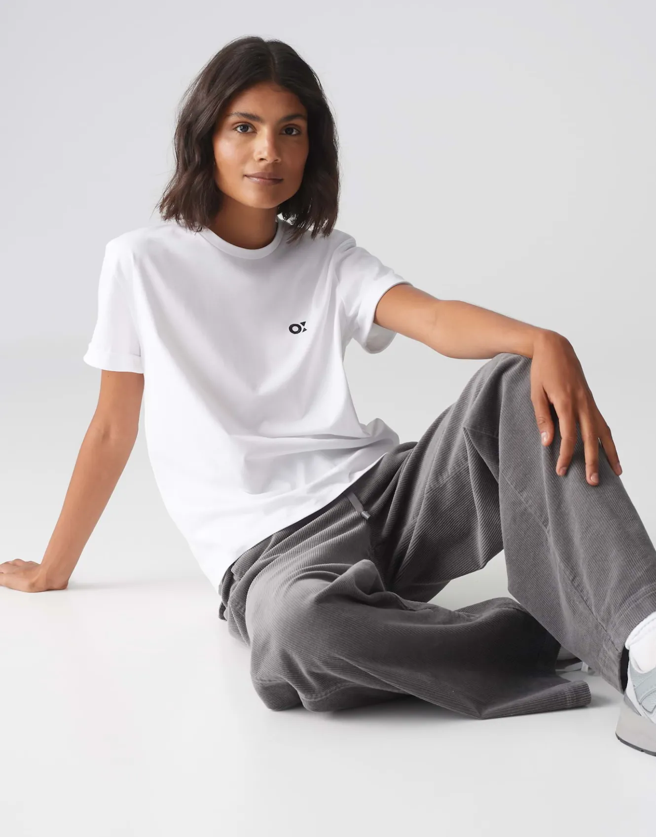 basicshirt_serox_wei_online_bestellen_5.webp OPUS Basicshirt Serox Weiß Online Bestellen^Damen Basics | Shirts