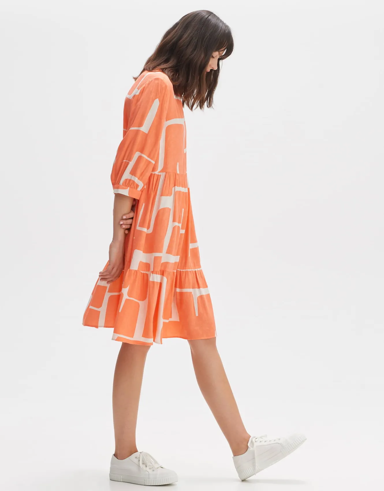 blusenkleid_wulari_graphic_orange_online_bestellen_3.webp OPUS Blusenkleid Wulari Graphic Orange Online Bestellen^Damen Kleider