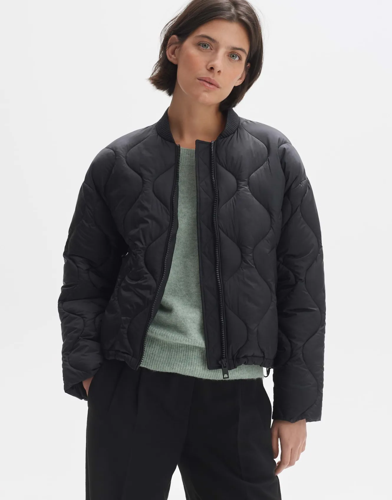 bomberjacke_heppa_schwarz_online_bestellen_1.webp OPUS Bomberjacke Heppa Schwarz Online Bestellen^Damen Jacken / Mäntel