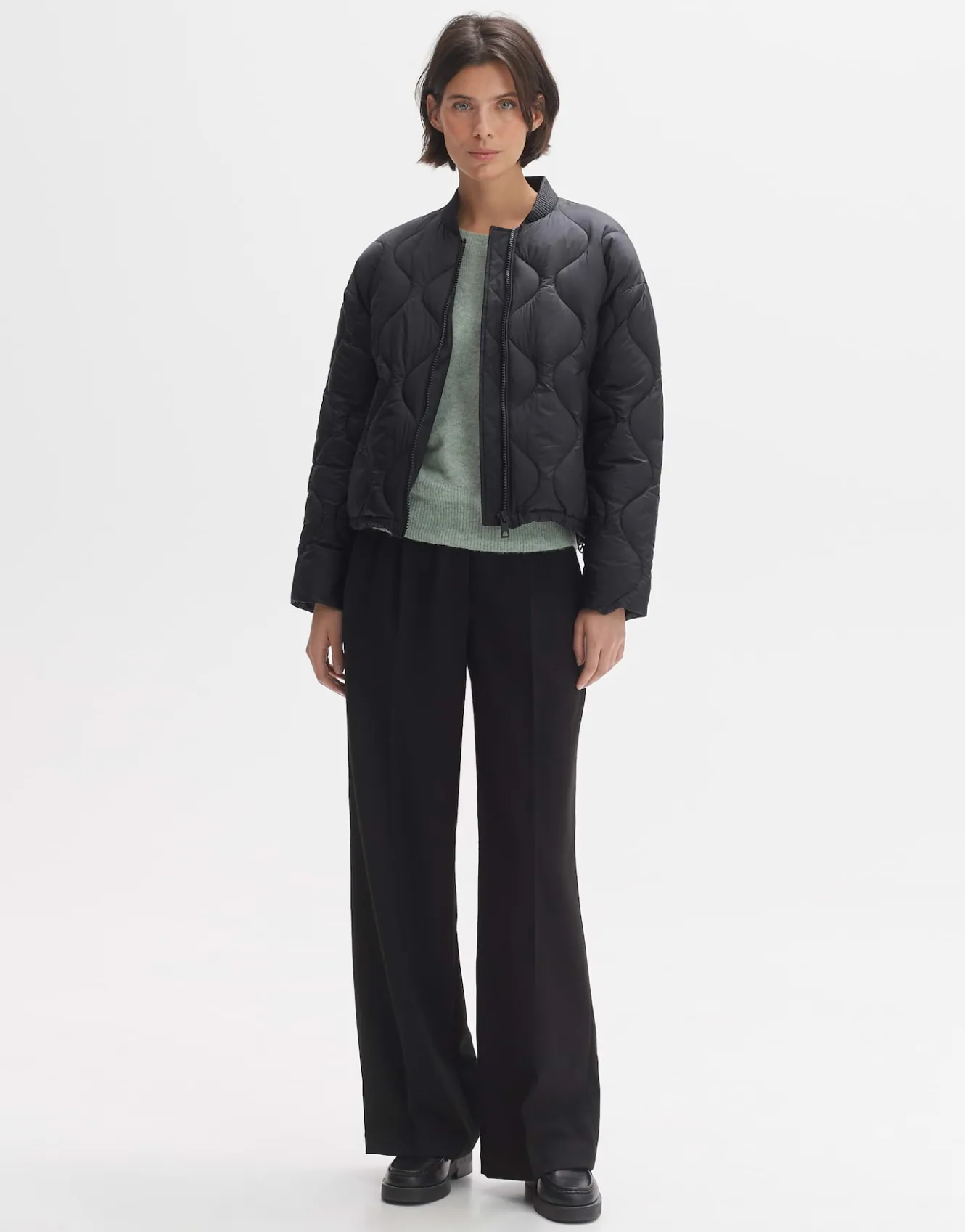 bomberjacke_heppa_schwarz_online_bestellen_4.webp OPUS Bomberjacke Heppa Schwarz Online Bestellen^Damen Jacken / Mäntel