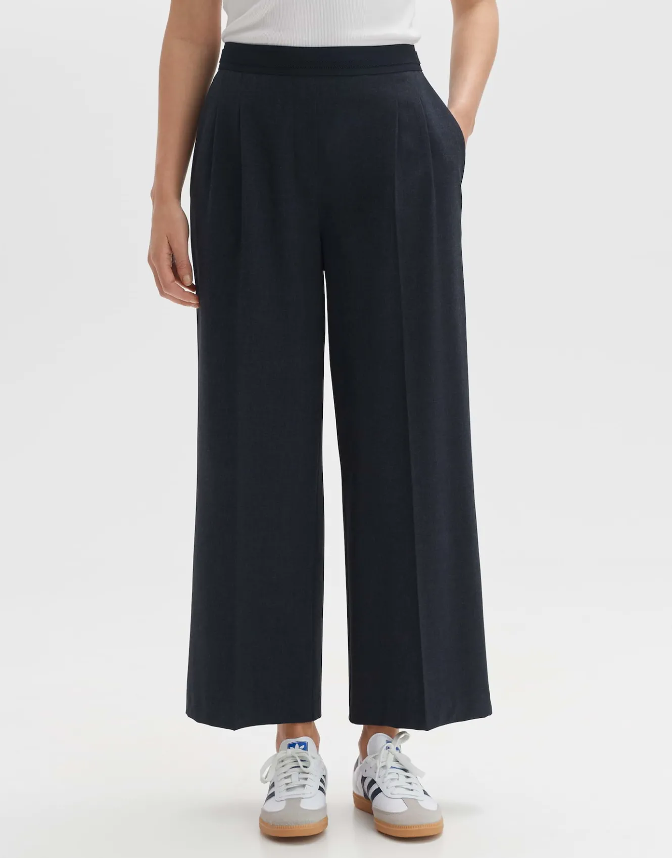 bundfaltenhose_malma_blau_online_bestellen_1.webp OPUS Bundfaltenhose Malma Blau Online Bestellen^Damen Hosen
