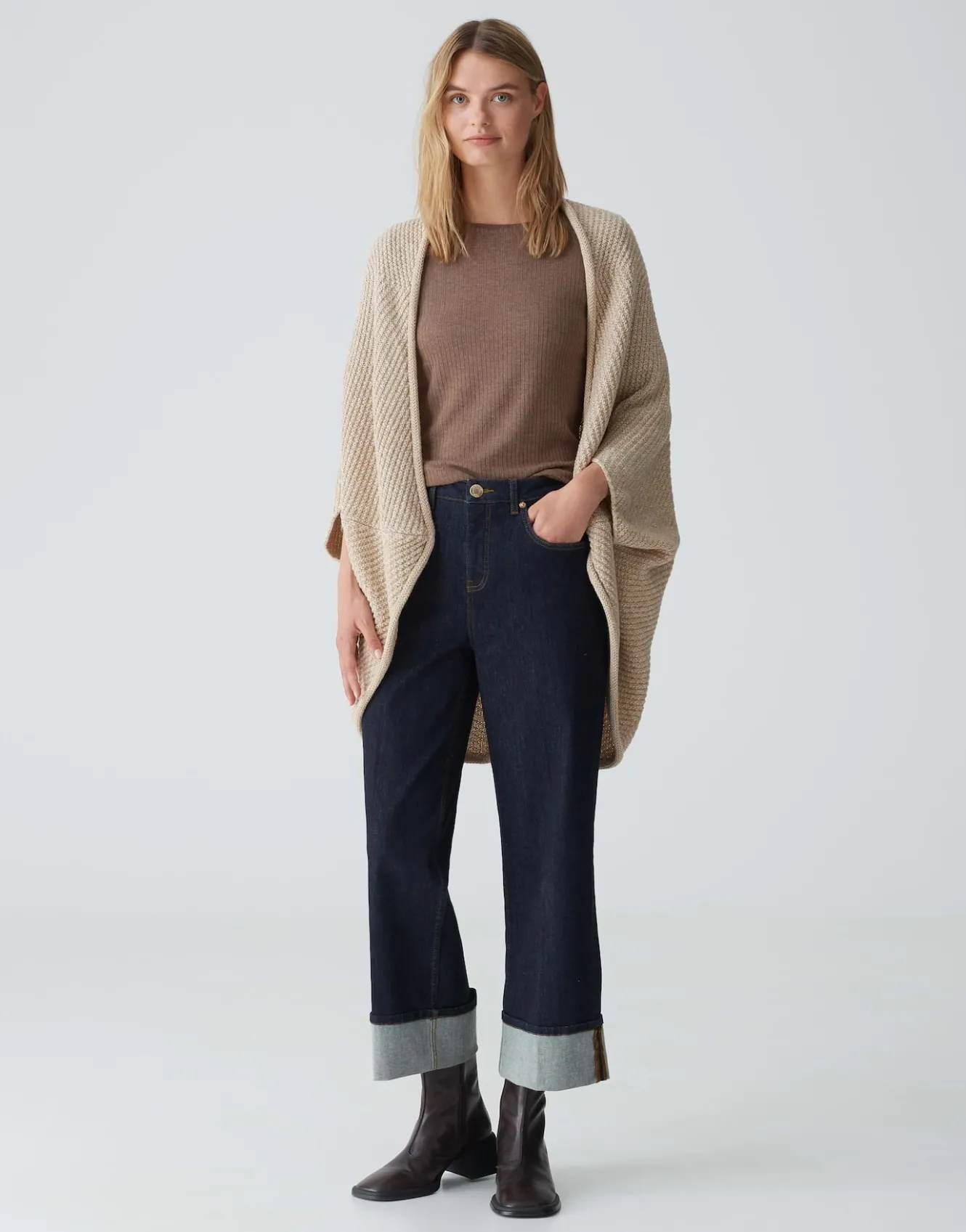 cape_amaryllis_waffle_beige_online_bestellen_0.webp OPUS Cape Amaryllis Waffle Beige Online Bestellen^Damen Strick | Accessoires