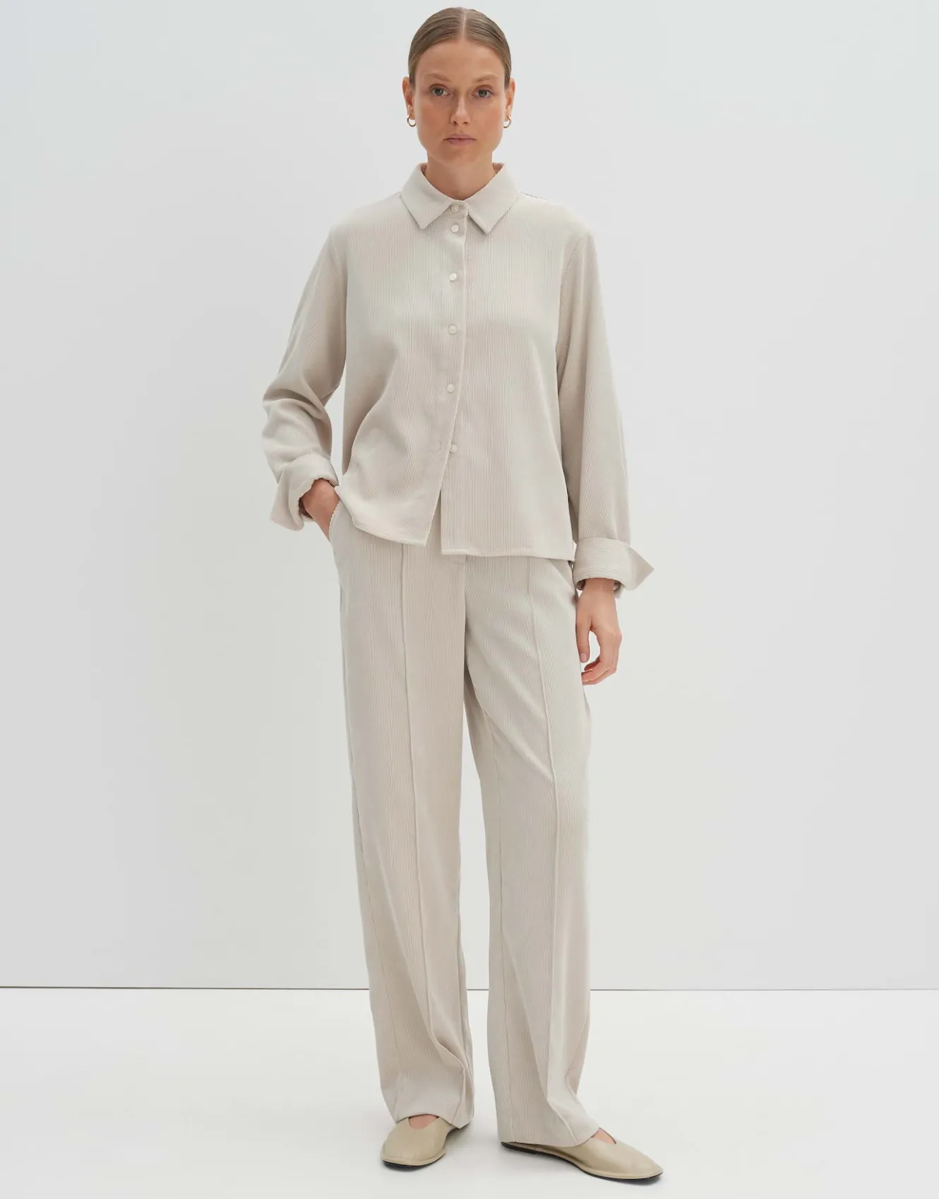 cordbluse_zortney_detail_beige_online_bestellen_0.webp OPUS Cordbluse Zortney Detail Beige Online Bestellen^Damen Blusen