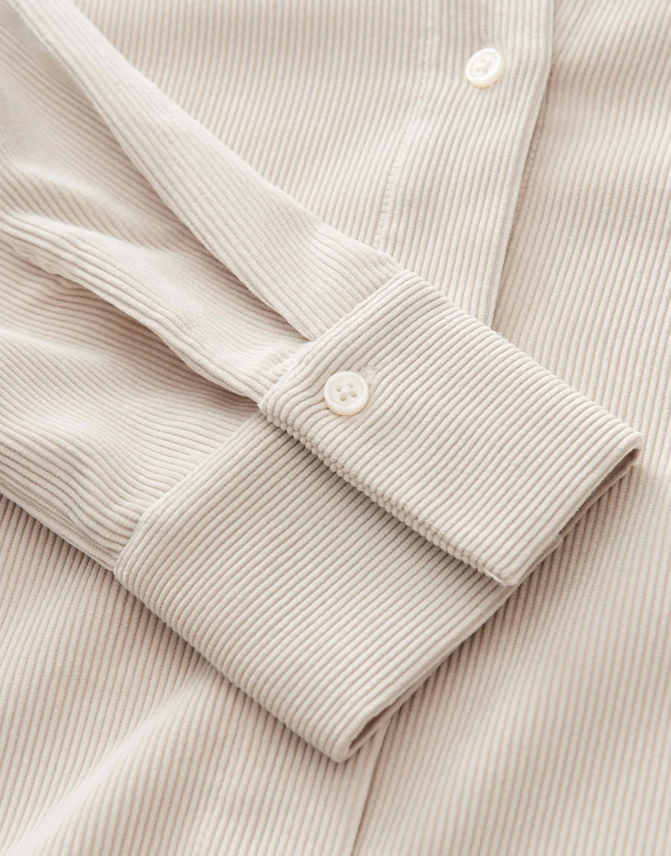 cordbluse_zortney_detail_beige_online_bestellen_8.webp OPUS Cordbluse Zortney Detail Beige Online Bestellen^Damen Blusen