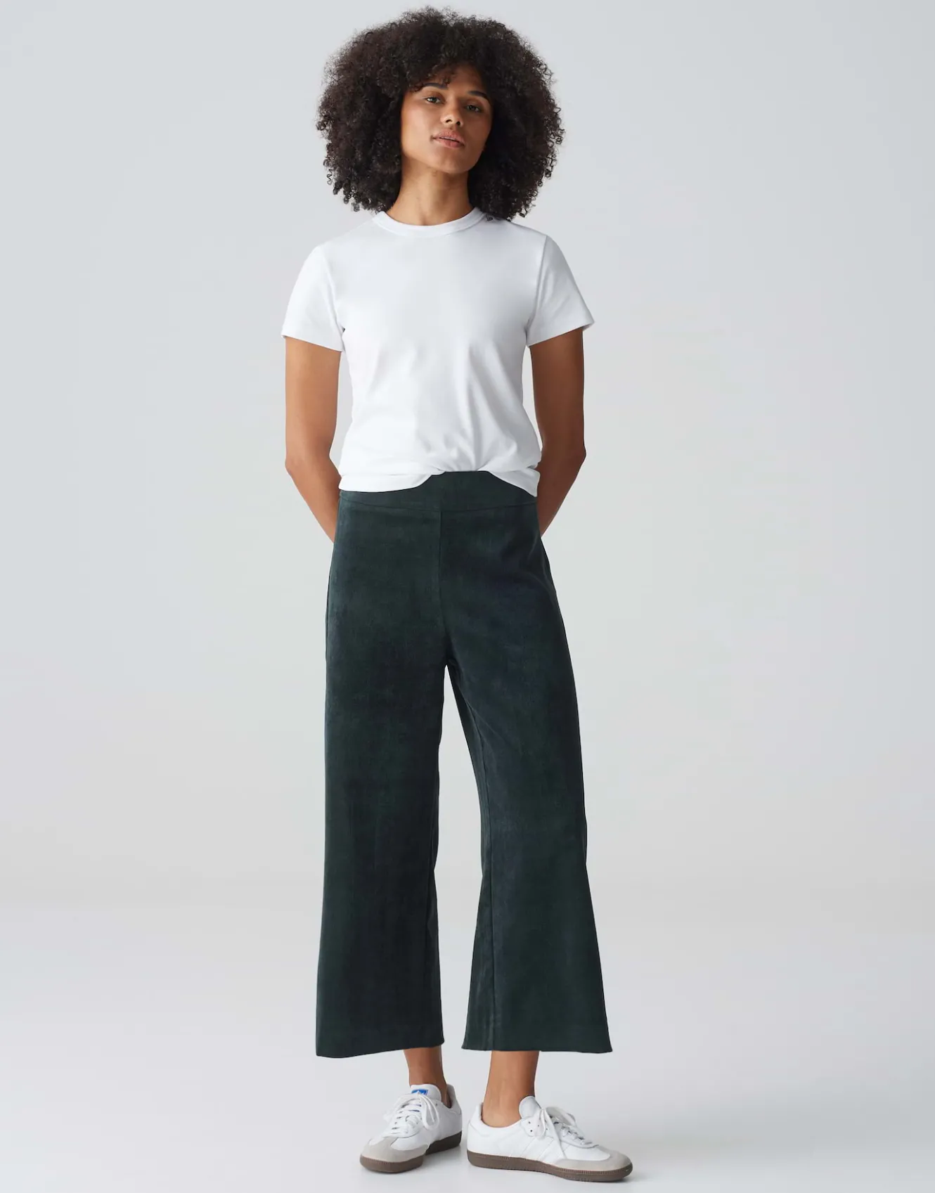 cordhose_misha_babycord_grn_online_bestellen_7.webp OPUS Cordhose Misha Babycord Grün Online Bestellen^Damen Hosen