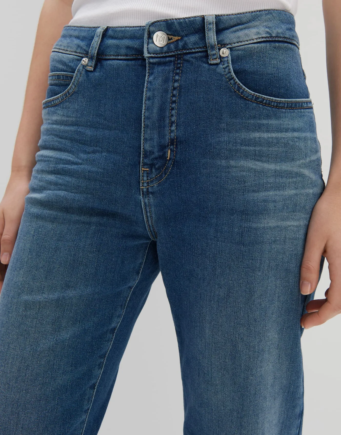 cropped_relaxed_jeans_corah_blau_online_bestellen_2.webp OPUS Cropped Relaxed Jeans Corah Blau Online Bestellen^Damen Jeans