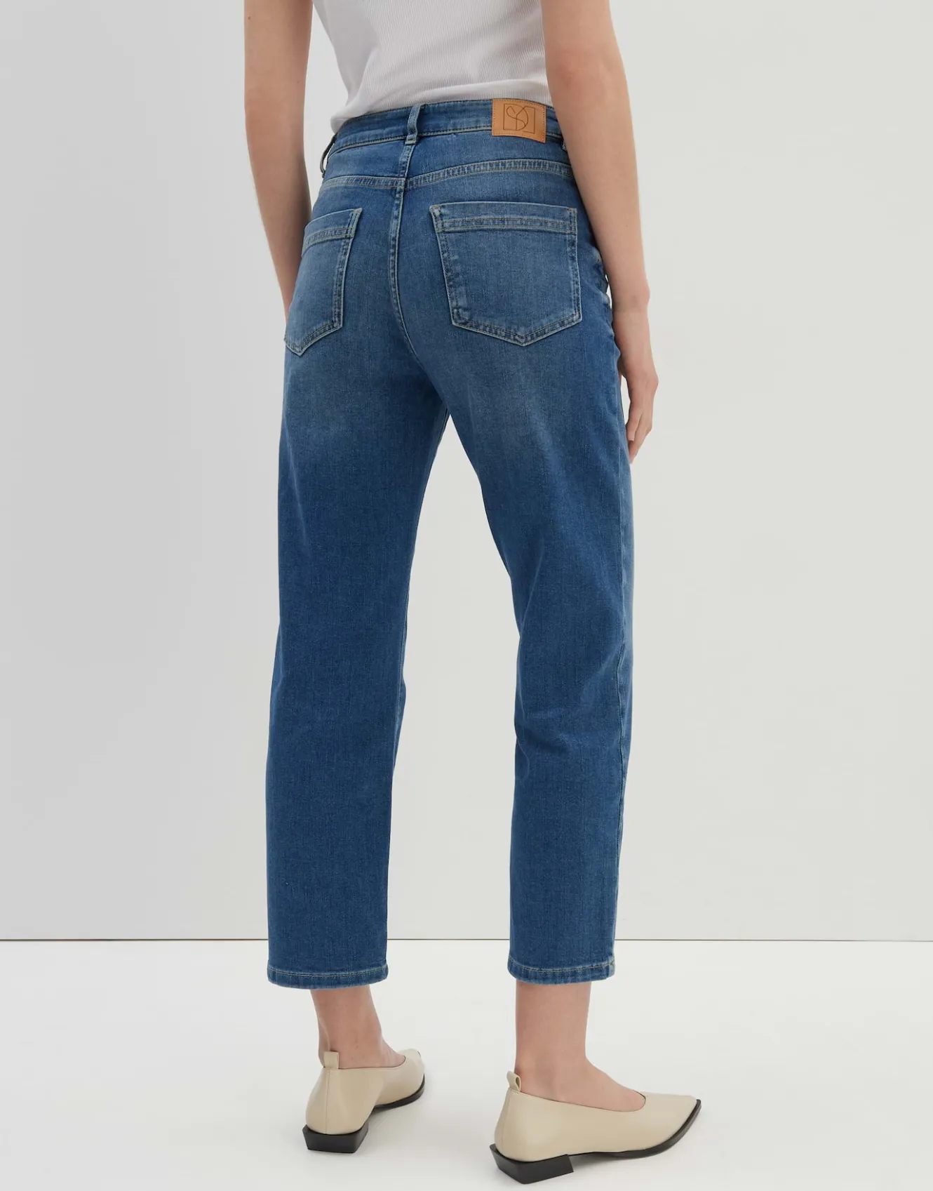 cropped_relaxed_jeans_corah_blau_online_bestellen_3.webp OPUS Cropped Relaxed Jeans Corah Blau Online Bestellen^Damen Jeans