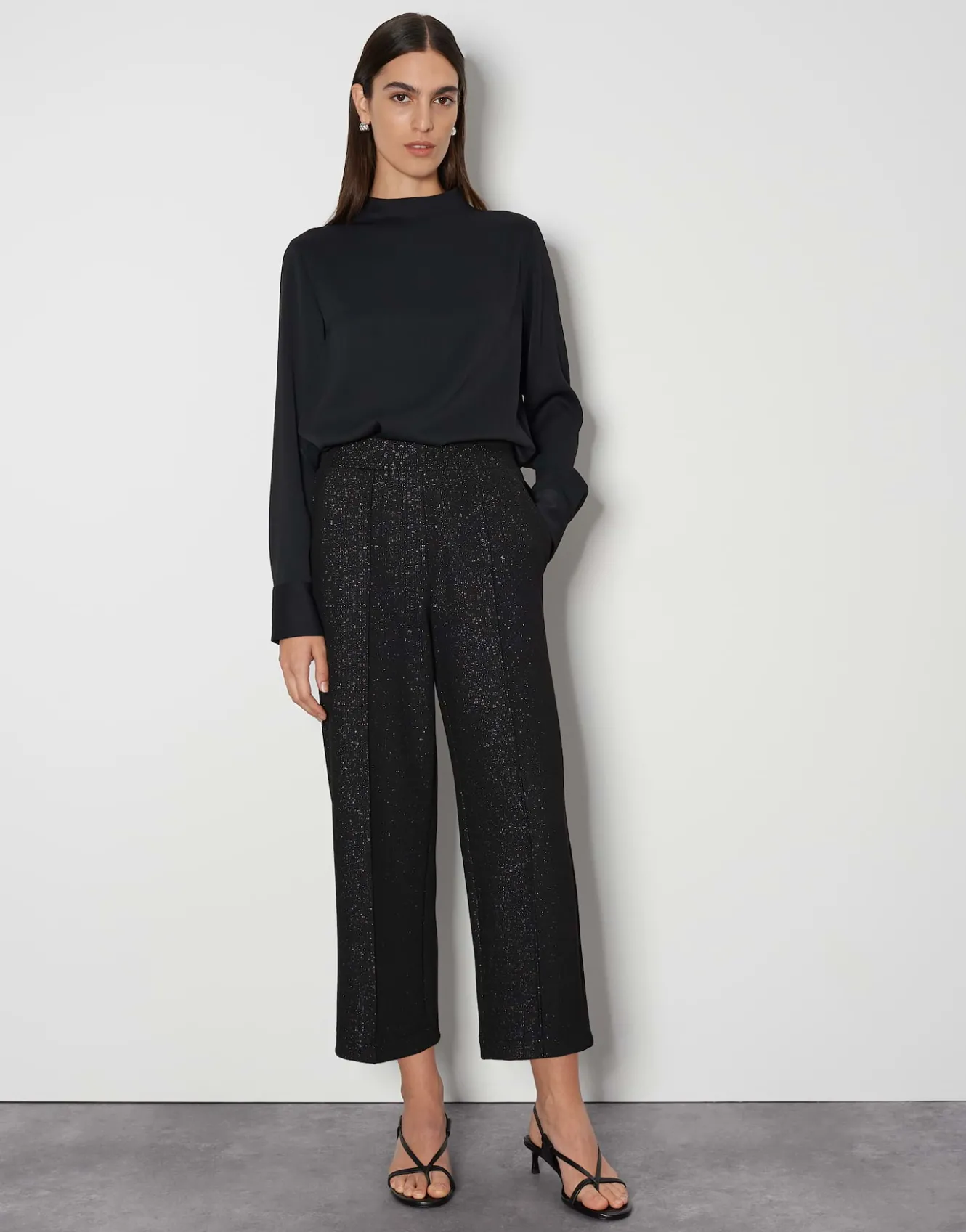 culotte_cusam_glam_schwarz_online_bestellen_6.webp OPUS Culotte Cusam Glam Schwarz Online Bestellen^Damen Hosen