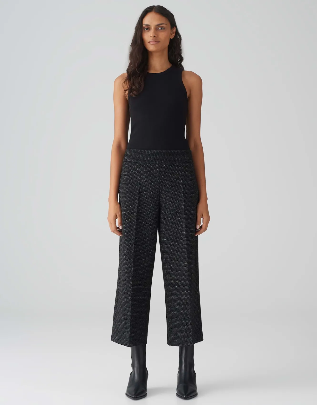 culotte_misha_festive_schwarz_online_bestellen_5.webp OPUS Culotte Misha Festive Schwarz Online Bestellen^Damen Hosen