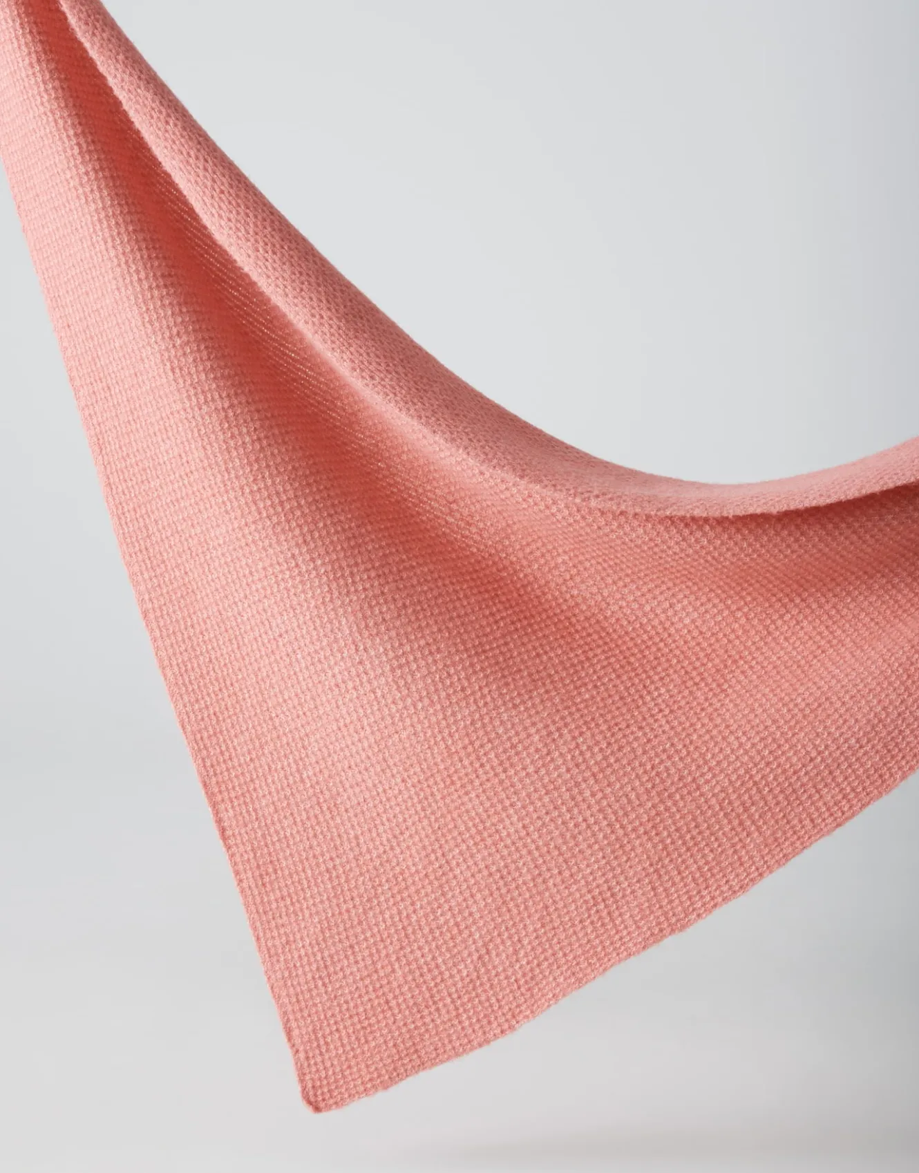 dreieckstuch_afraasi_scarf_ros_online_bestellen_4.webp OPUS Dreieckstuch Afraasi Scarf Rosé Online Bestellen^Damen Accessoires
