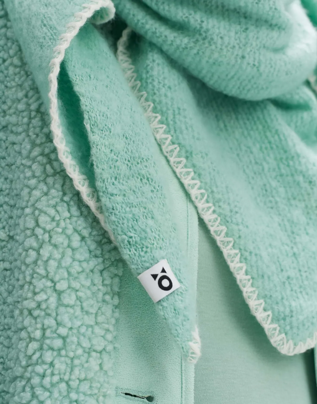 dreieckstuch_amadsi_scarf_grn_online_bestellen_2.webp OPUS Dreieckstuch Amadsi Scarf Grün Online Bestellen^Damen Accessoires