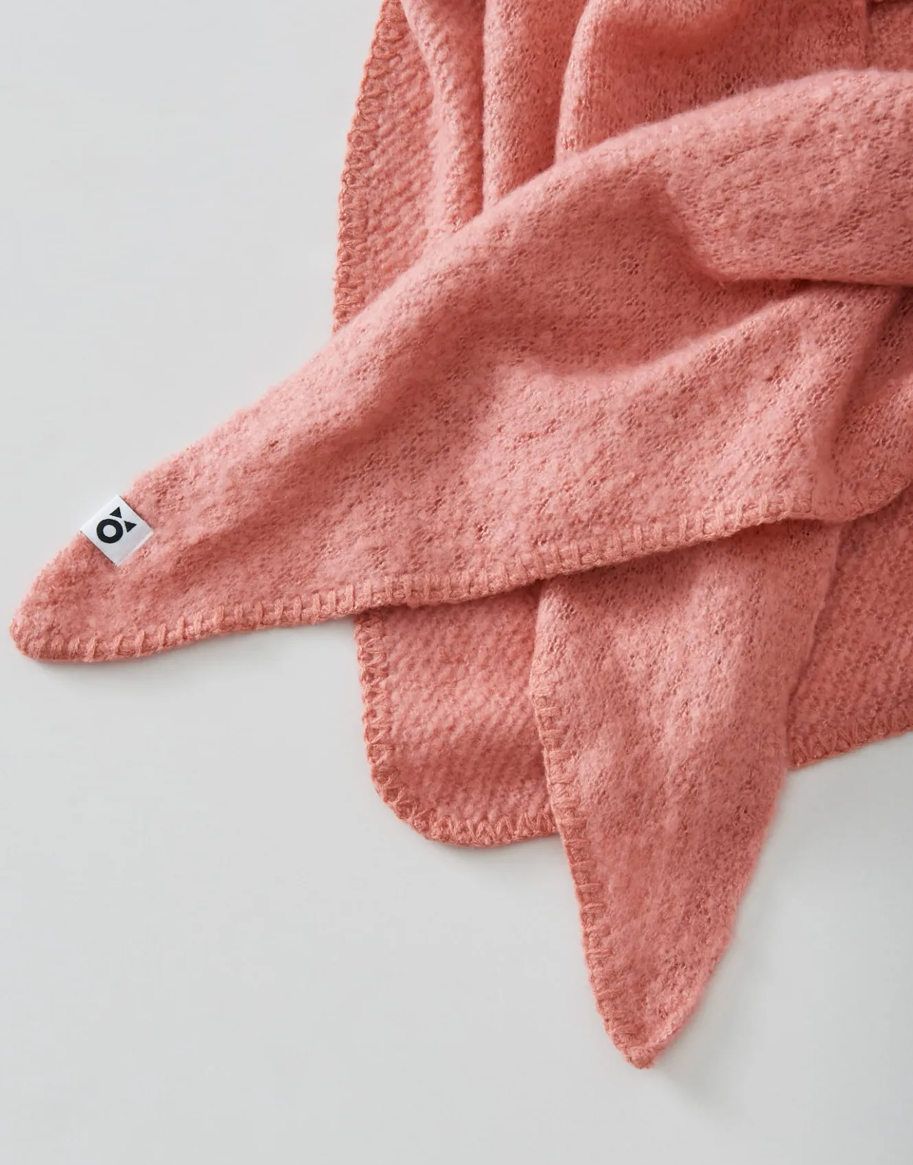 dreieckstuch_amadsi_scarf_rot_online_bestellen_13.webp OPUS Dreieckstuch Amadsi Scarf Rot Online Bestellen^Damen Accessoires