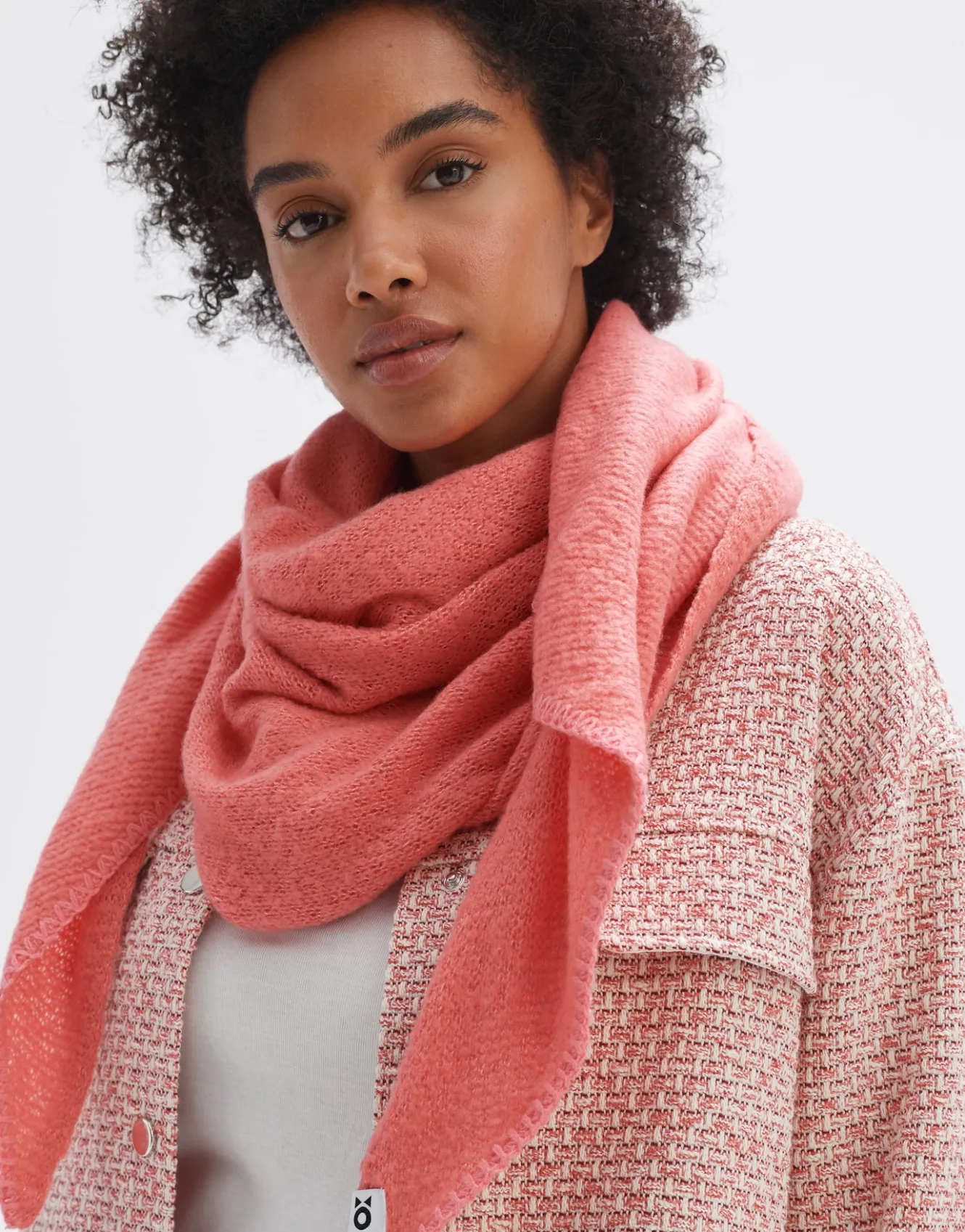 dreieckstuch_amadsi_scarf_rot_online_bestellen_2.webp OPUS Dreieckstuch Amadsi Scarf Rot Online Bestellen^Damen Accessoires