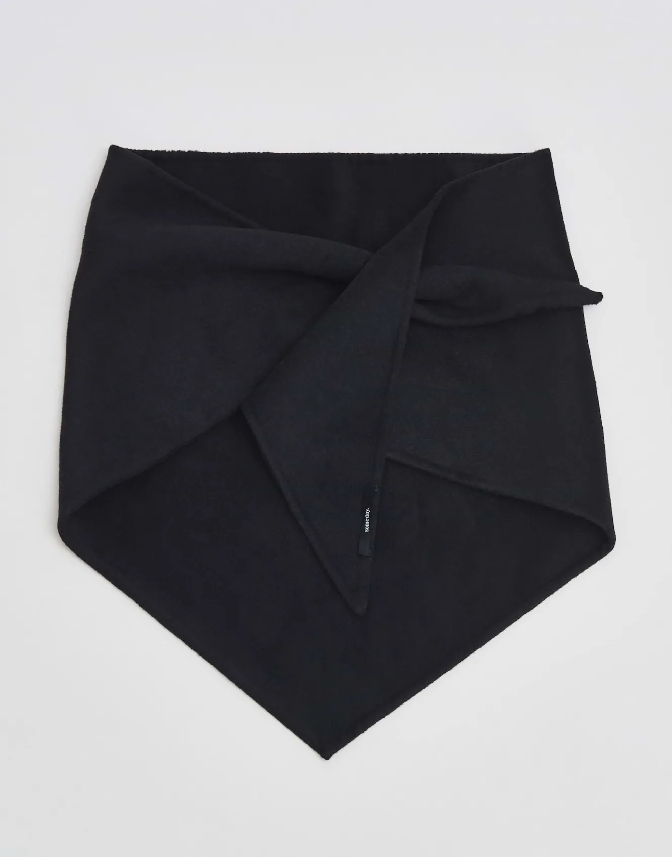 dreieckstuch_blunda_scarf_schwarz_online_bestellen_6.webp OPUS Dreieckstuch Blunda Scarf Schwarz Online Bestellen^Damen Accessoires