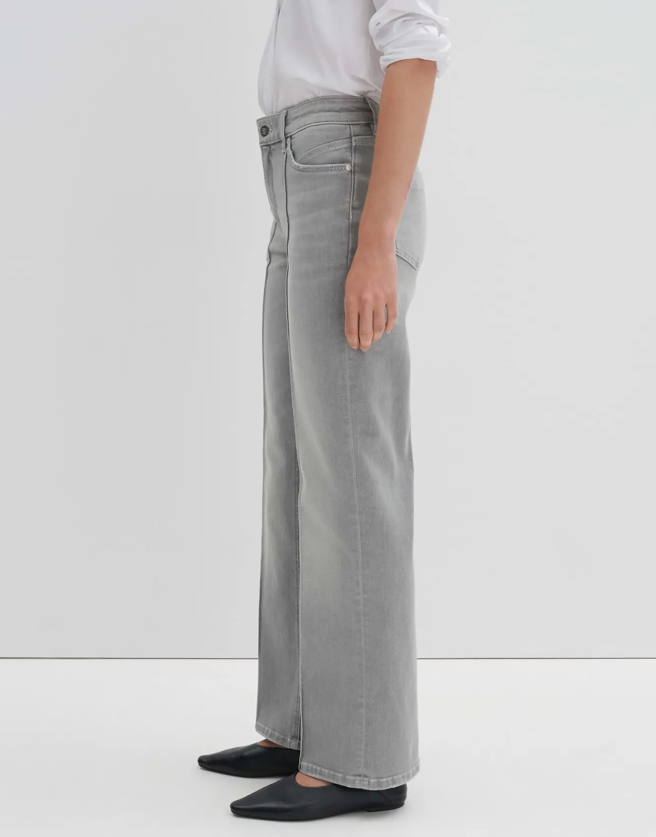 flared_jeans_carie_line_grau_online_bestellen_3.webp OPUS Flared Jeans Carie Line Grau Online Bestellen^Damen Jeans