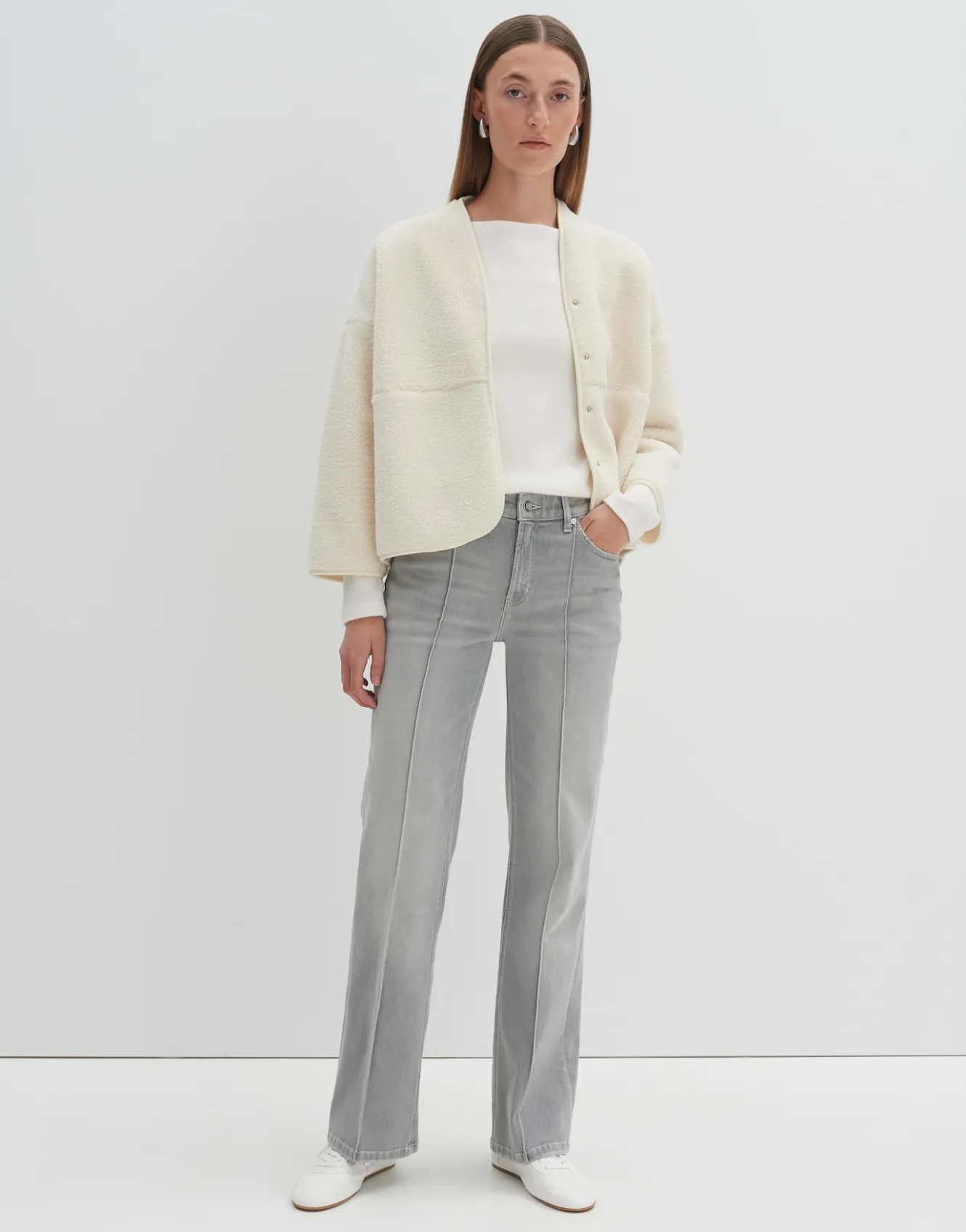 flared_jeans_carie_line_grau_online_bestellen_7.webp OPUS Flared Jeans Carie Line Grau Online Bestellen^Damen Jeans