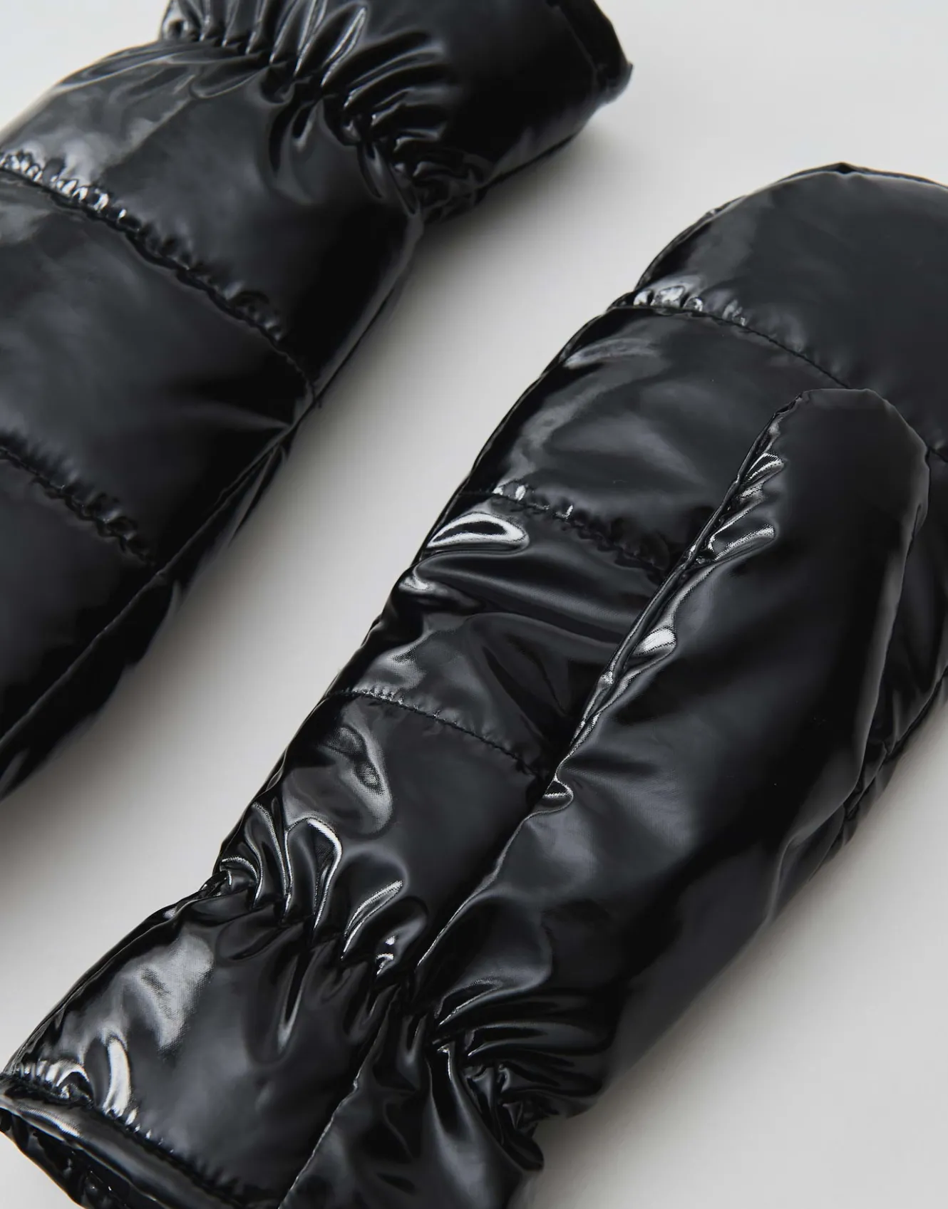 fustling_acosmo_gloves_schwarz_online_bestellen_5.webp OPUS Fäustling Acosmo Gloves Schwarz Online Bestellen^Damen Accessoires