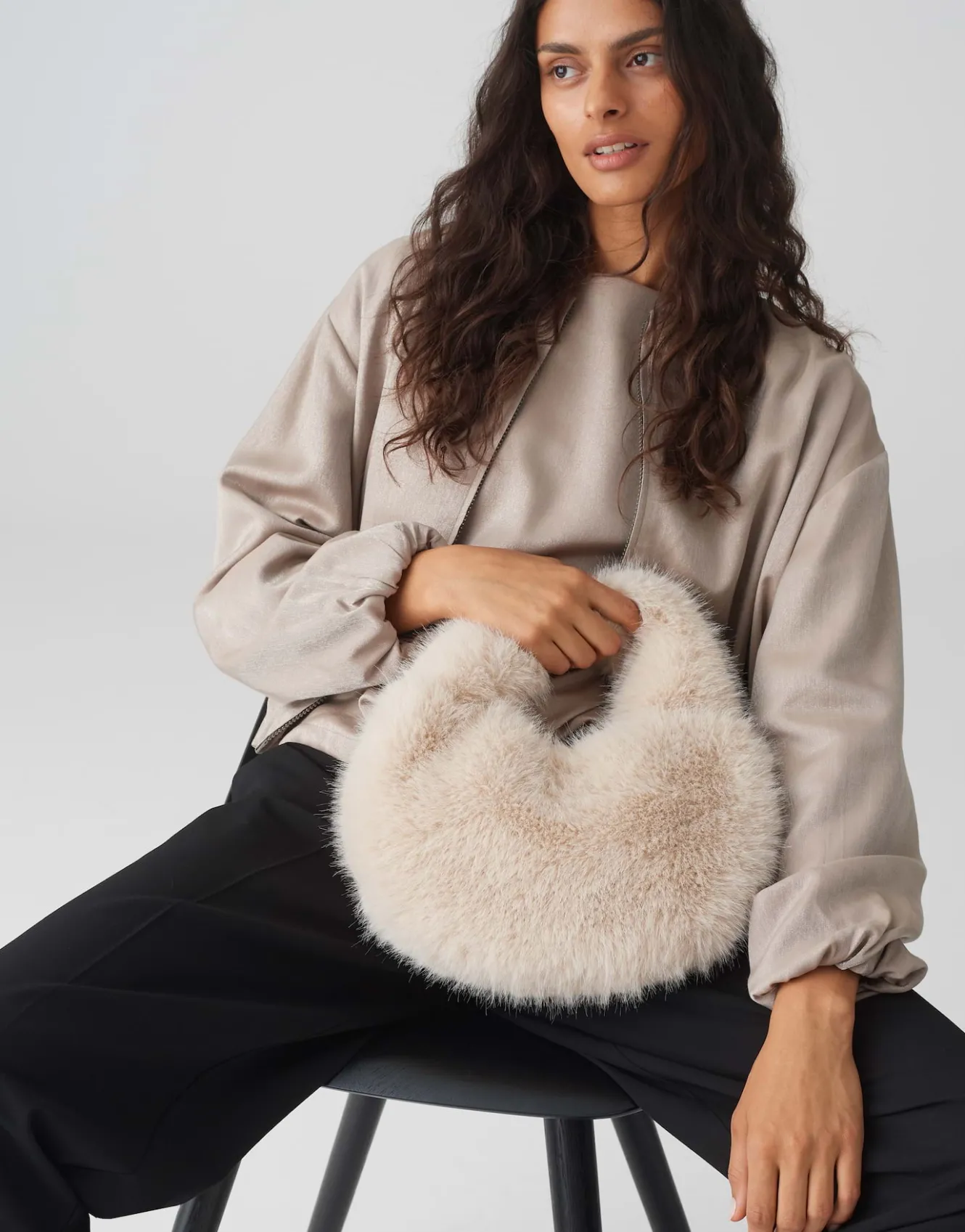 handtasche_afury_bag_beige_online_bestellen_8.webp OPUS Handtasche Afury Bag Beige Online Bestellen^Damen Accessoires