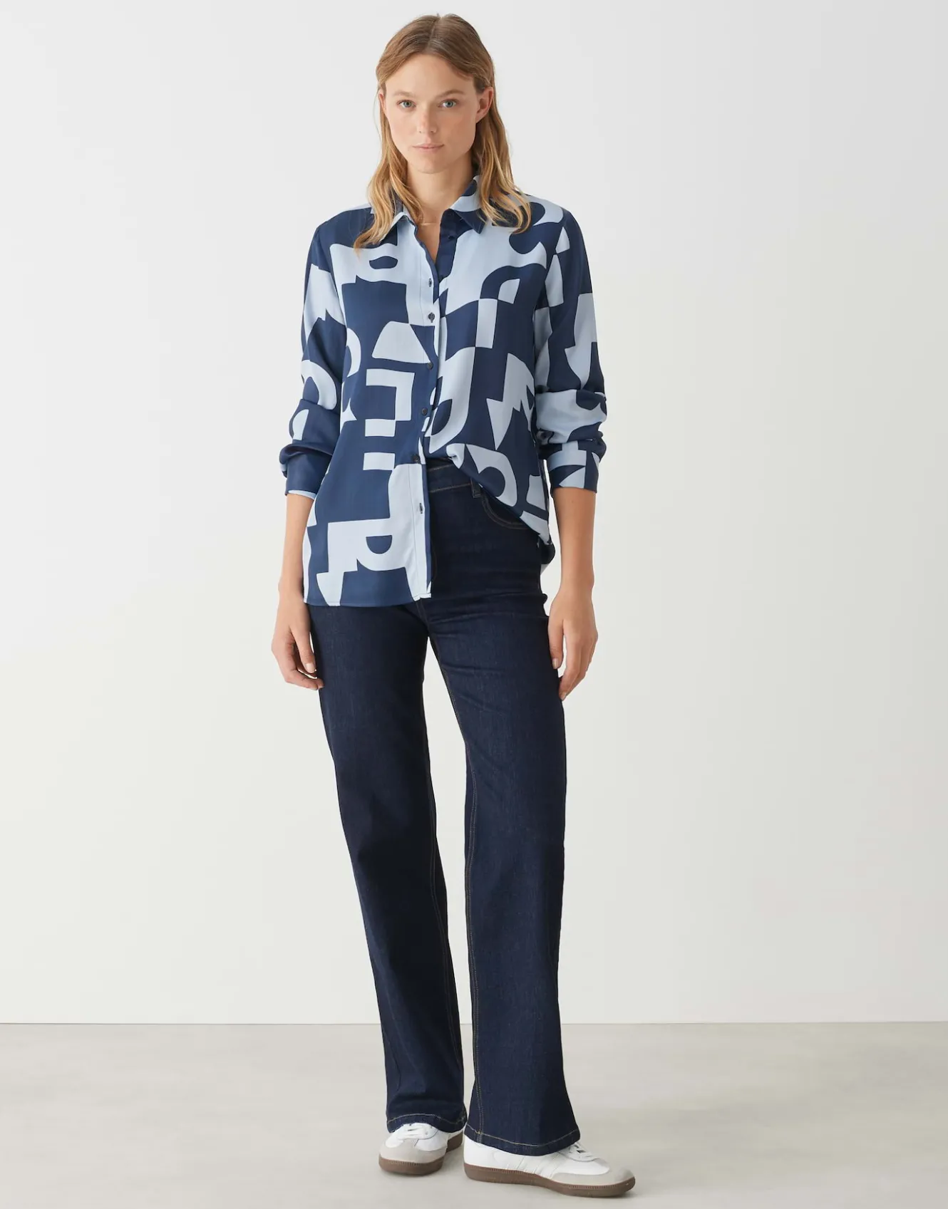 hemdbluse_falkina_bold_blau_online_bestellen_0.webp OPUS Hemdbluse Falkina Bold Blau Online Bestellen^Damen Blusen