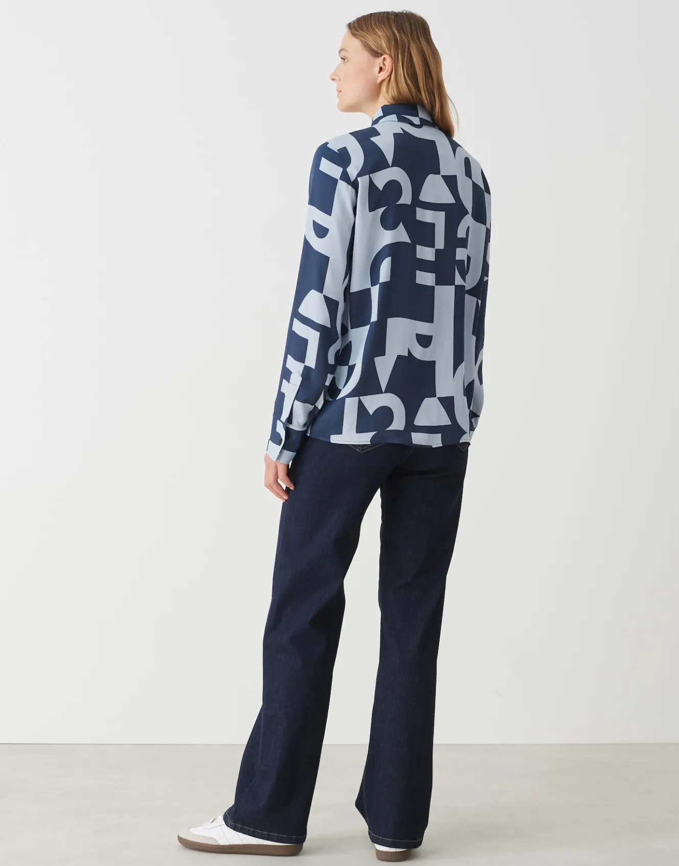 hemdbluse_falkina_bold_blau_online_bestellen_2.webp OPUS Hemdbluse Falkina Bold Blau Online Bestellen^Damen Blusen