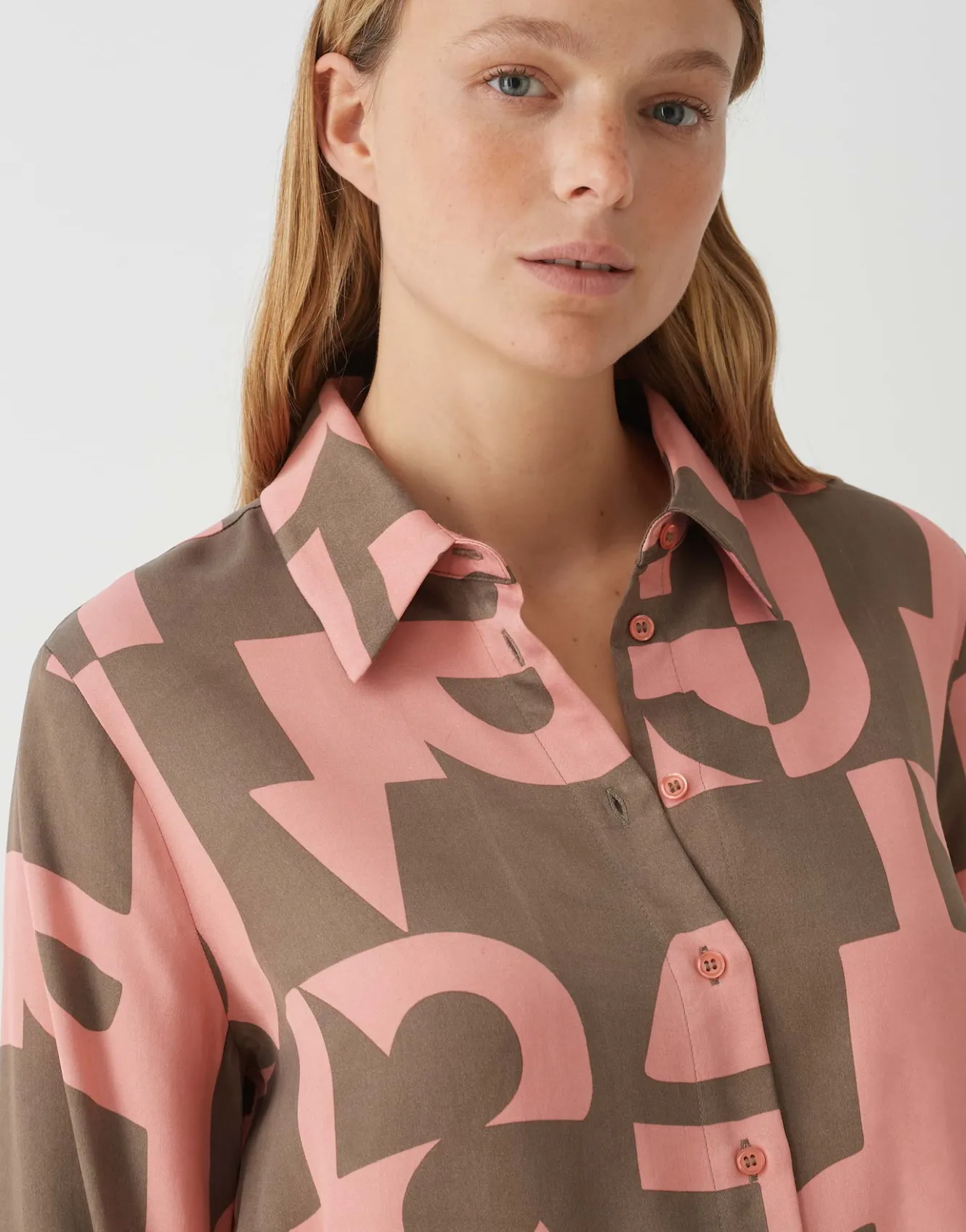 hemdbluse_falkina_bold_ros_online_bestellen_4.webp OPUS Hemdbluse Falkina Bold Rosé Online Bestellen^Damen Blusen