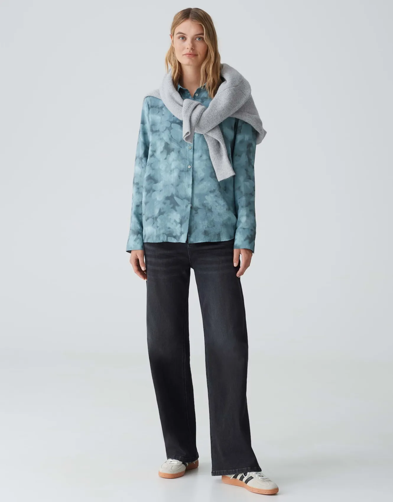hemdbluse_falkina_faded_blau_online_bestellen_0.webp OPUS Hemdbluse Falkina Faded Blau Online Bestellen^Damen Blusen