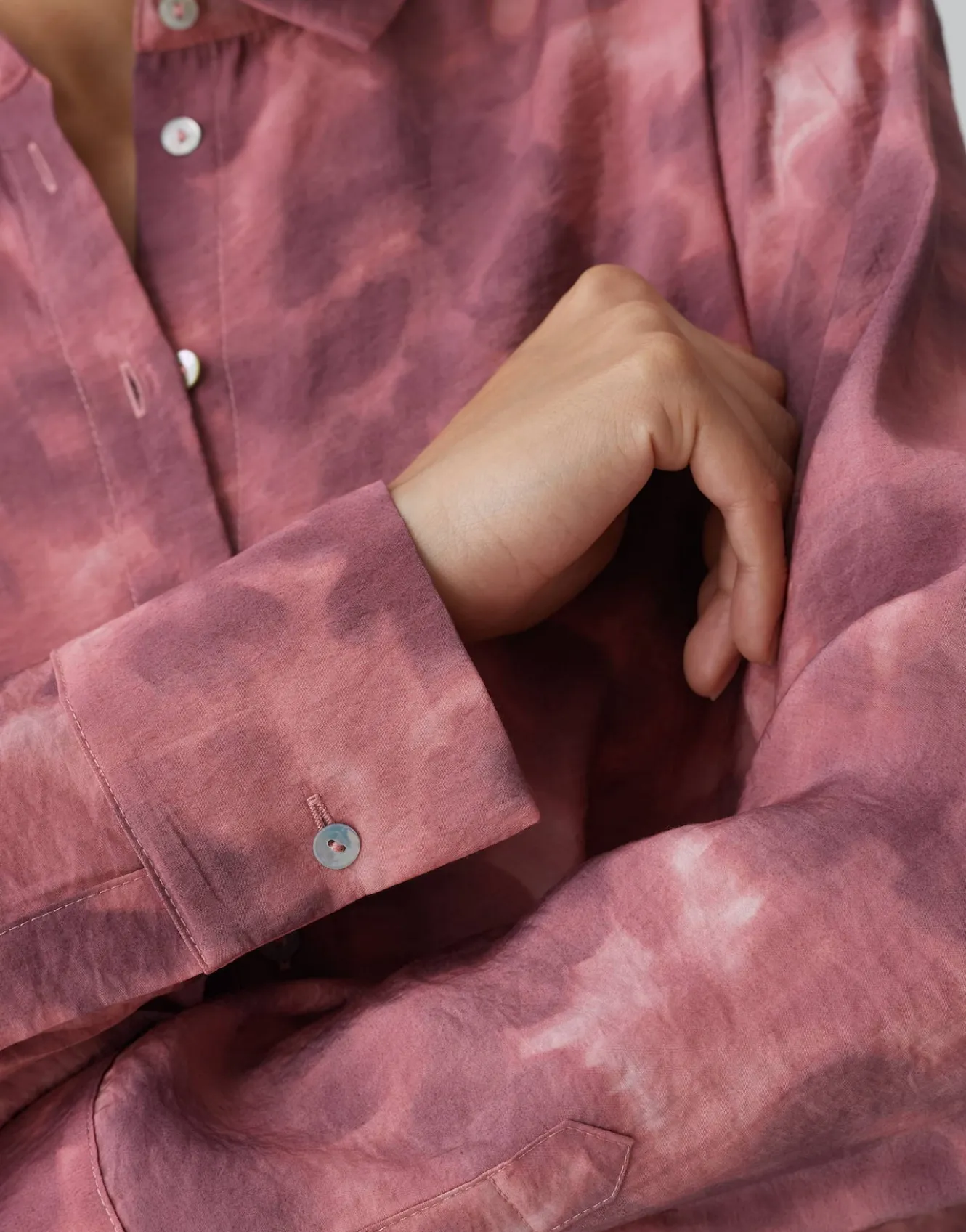 hemdbluse_falkina_faded_ros_online_bestellen_4.webp OPUS Hemdbluse Falkina Faded Rosé Online Bestellen^Damen Blusen