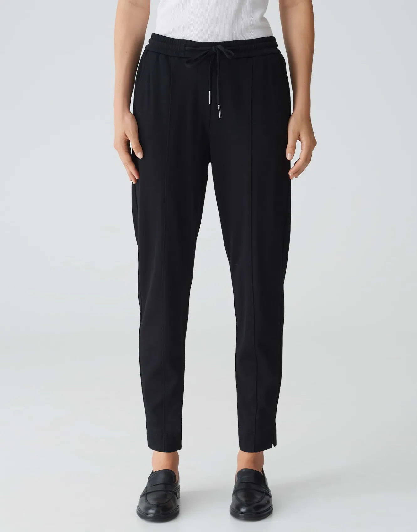 jogpants_elopa_remix_schwarz_online_bestellen_1.webp OPUS Jogpants Elopa Remix Schwarz Online Bestellen^Damen Hosen