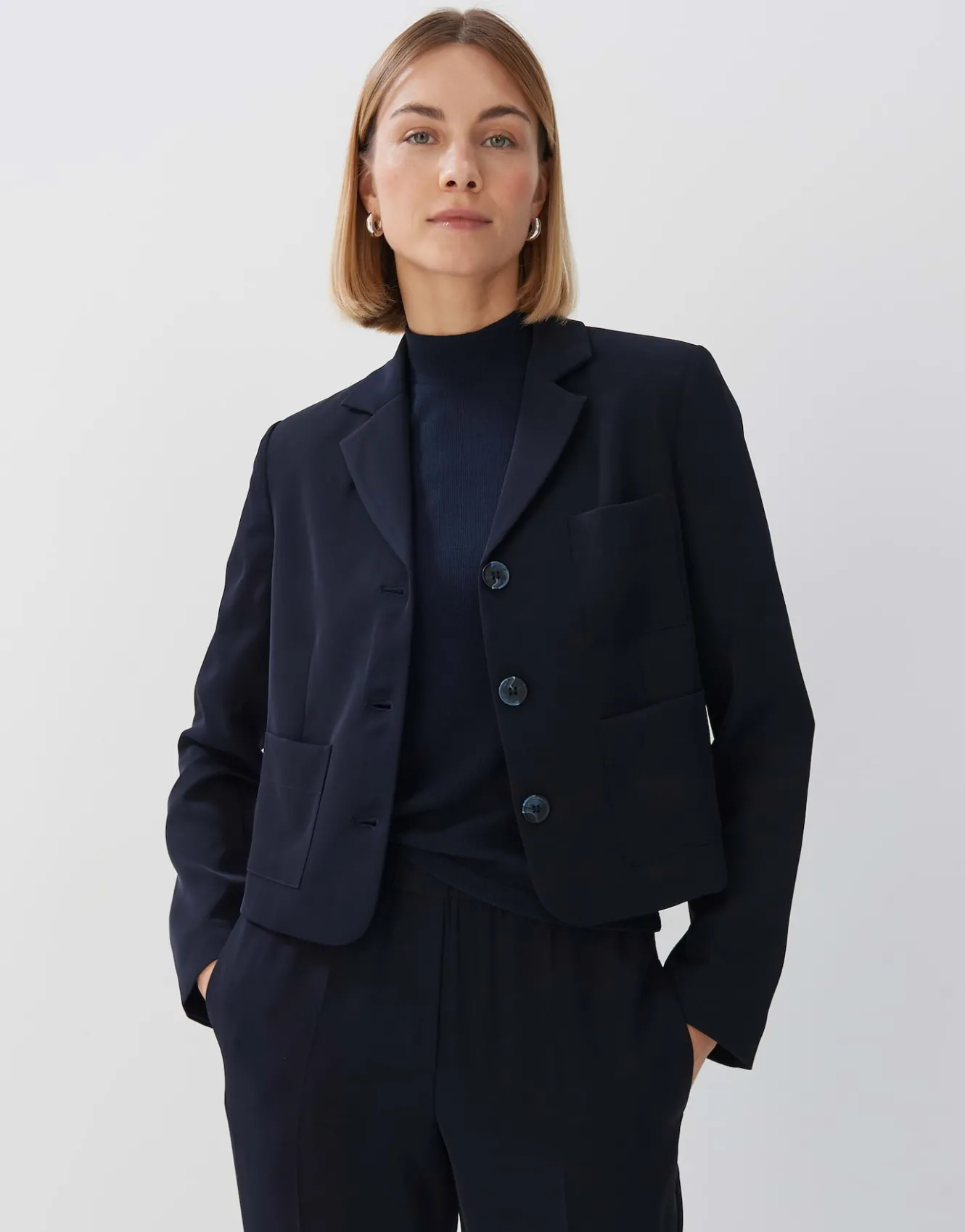 kurzblazer_nyoto_blau_online_bestellen_1.webp OPUS Kurzblazer Nyoto Blau Online Bestellen^Damen Blazer / Westen