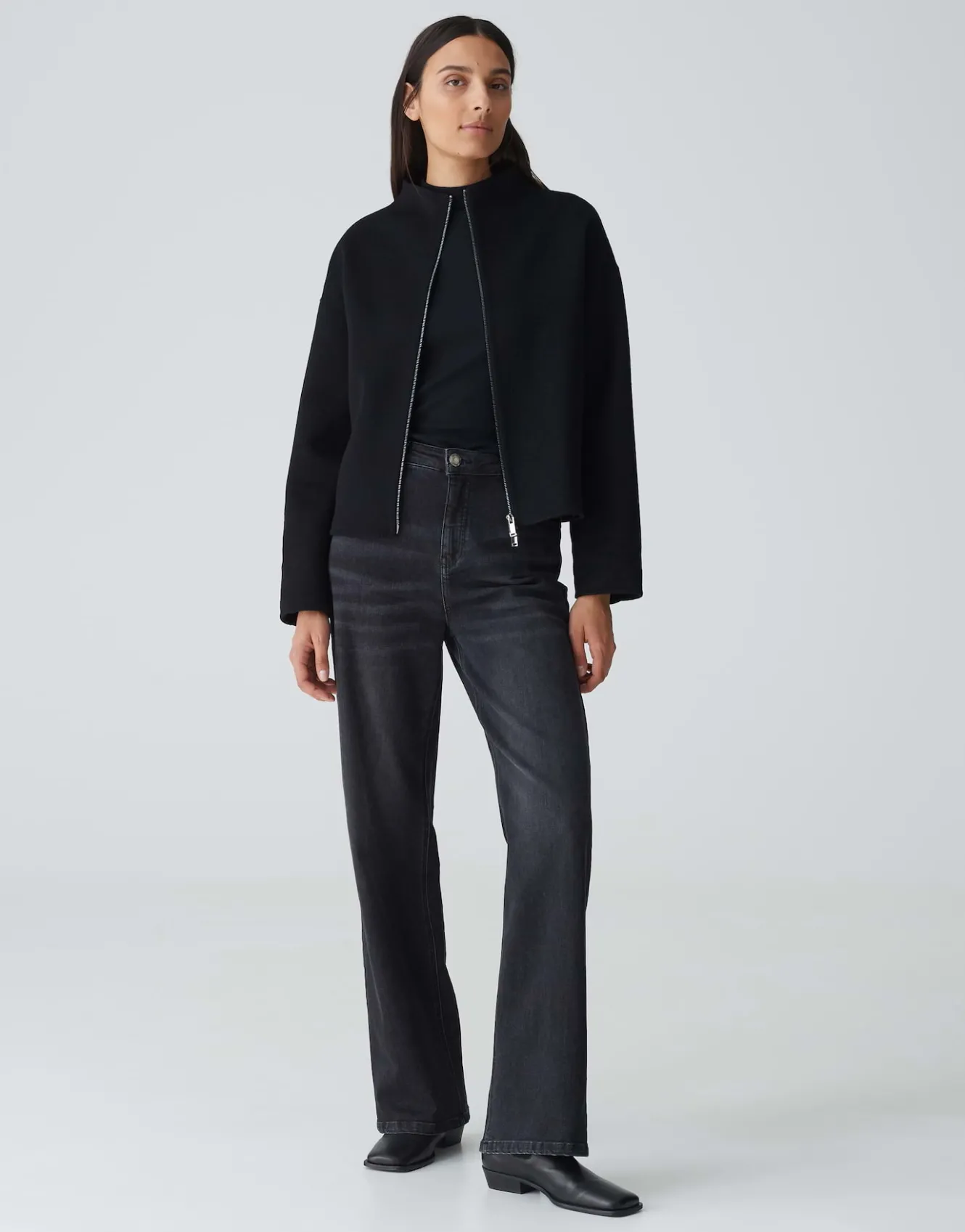kurzjacke_helise_schwarz_online_bestellen_0.webp OPUS Kurzjacke Helise Schwarz Online Bestellen^Damen Jacken / Mäntel