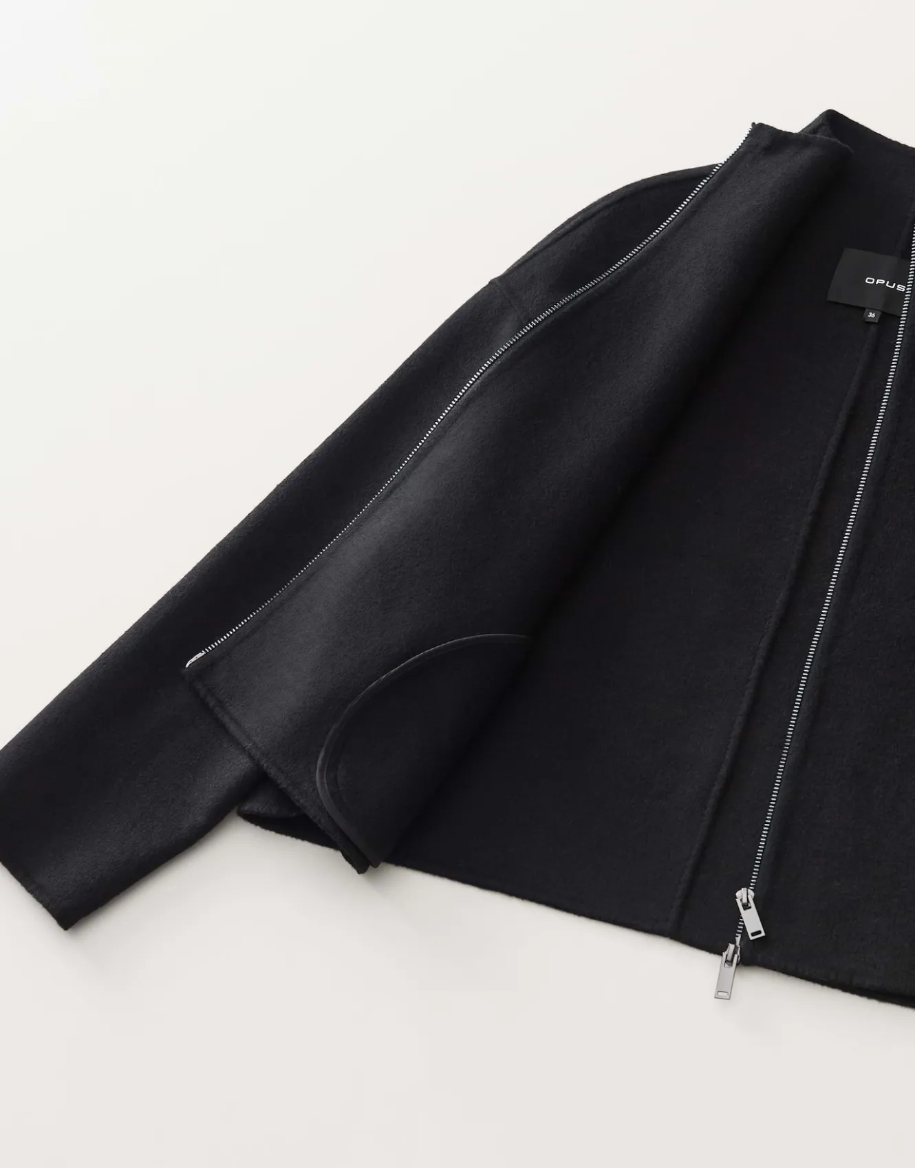 kurzjacke_helise_schwarz_online_bestellen_11.webp OPUS Kurzjacke Helise Schwarz Online Bestellen^Damen Jacken / Mäntel