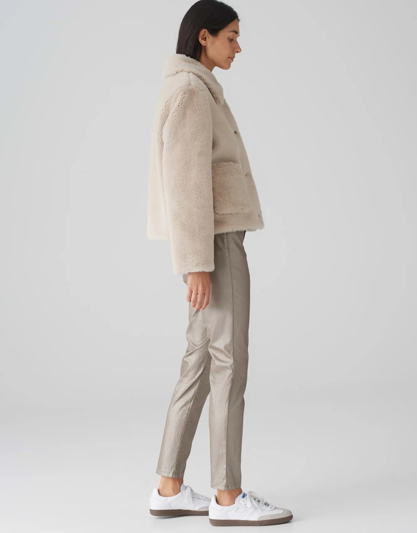 kurzjacke_herrisa_beige_online_bestellen_3.webp OPUS Kurzjacke Herrisa Beige Online Bestellen^Damen Jacken / Mäntel