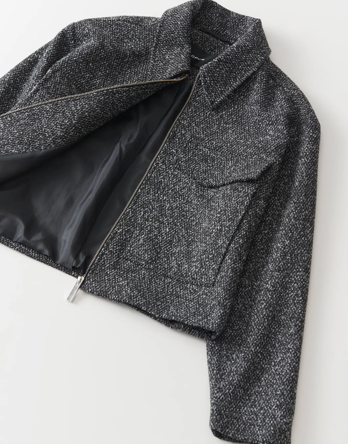 kurzjacke_jasko_schwarz_online_bestellen_8.webp OPUS Kurzjacke Jasko Schwarz Online Bestellen^Damen Jacken / Mäntel