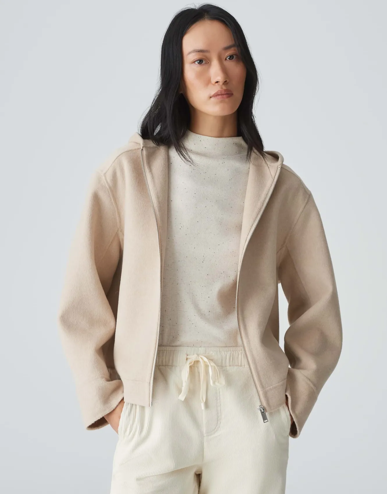 kurzjacke_jetty_beige_online_bestellen_1.webp OPUS Kurzjacke Jetty Beige Online Bestellen^Damen Jacken / Mäntel | Blazer / Westen