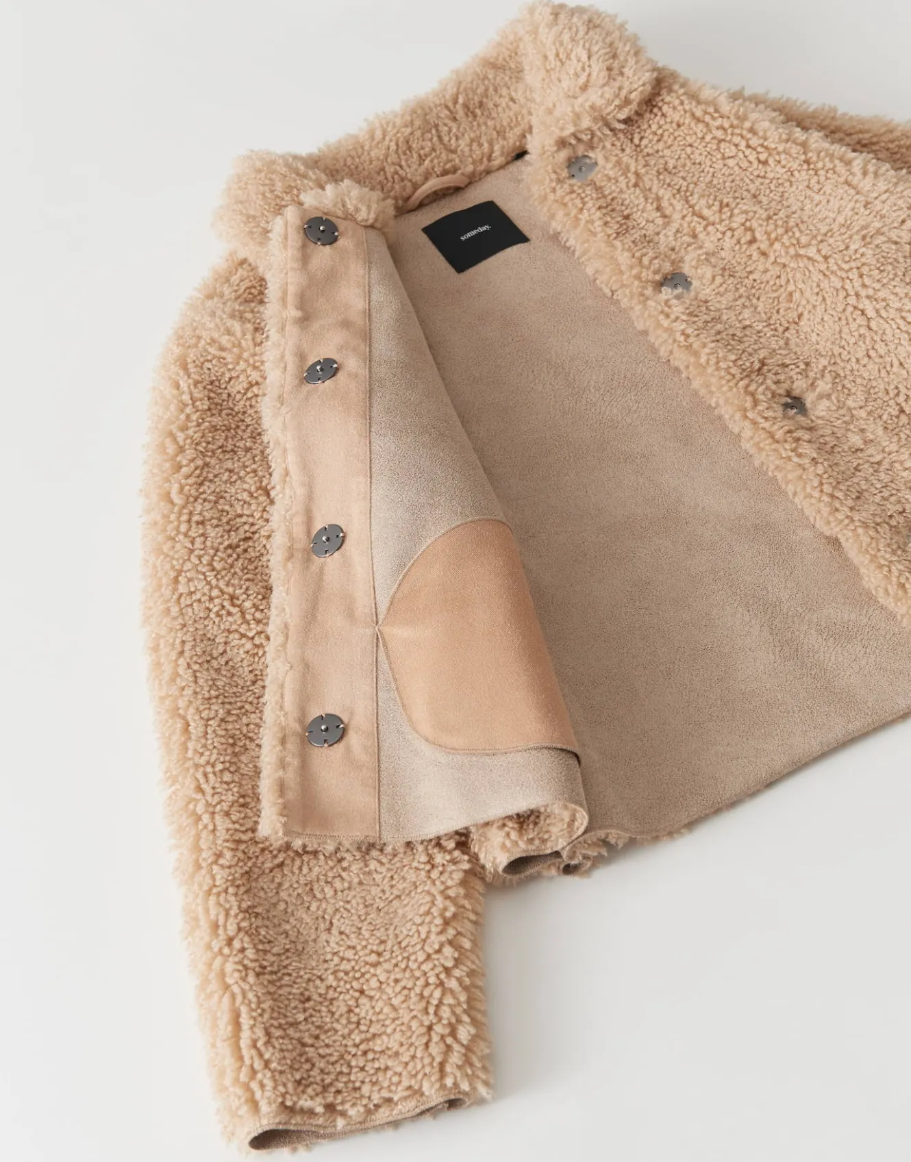 kurzjacke_variett_beige_online_bestellen_7.webp OPUS Kurzjacke Variett Beige Online Bestellen^Damen Jacken / Mäntel