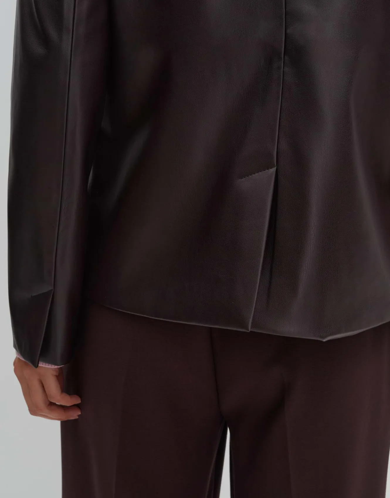 lederblazer_noebe_rot_online_bestellen_4.webp OPUS Lederblazer Noebe Rot Online Bestellen^Damen Blazer / Westen