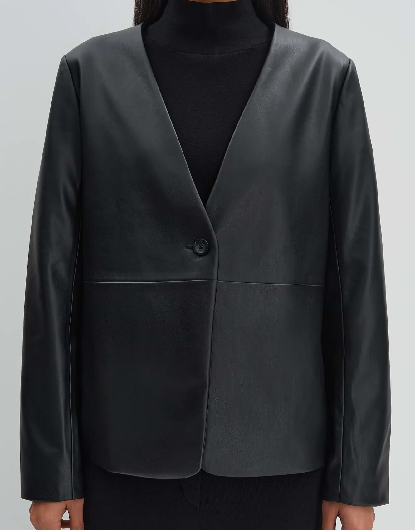 lederblazer_noebe_schwarz_online_bestellen_4.webp OPUS Lederblazer Noebe Schwarz Online Bestellen^Damen Blazer / Westen