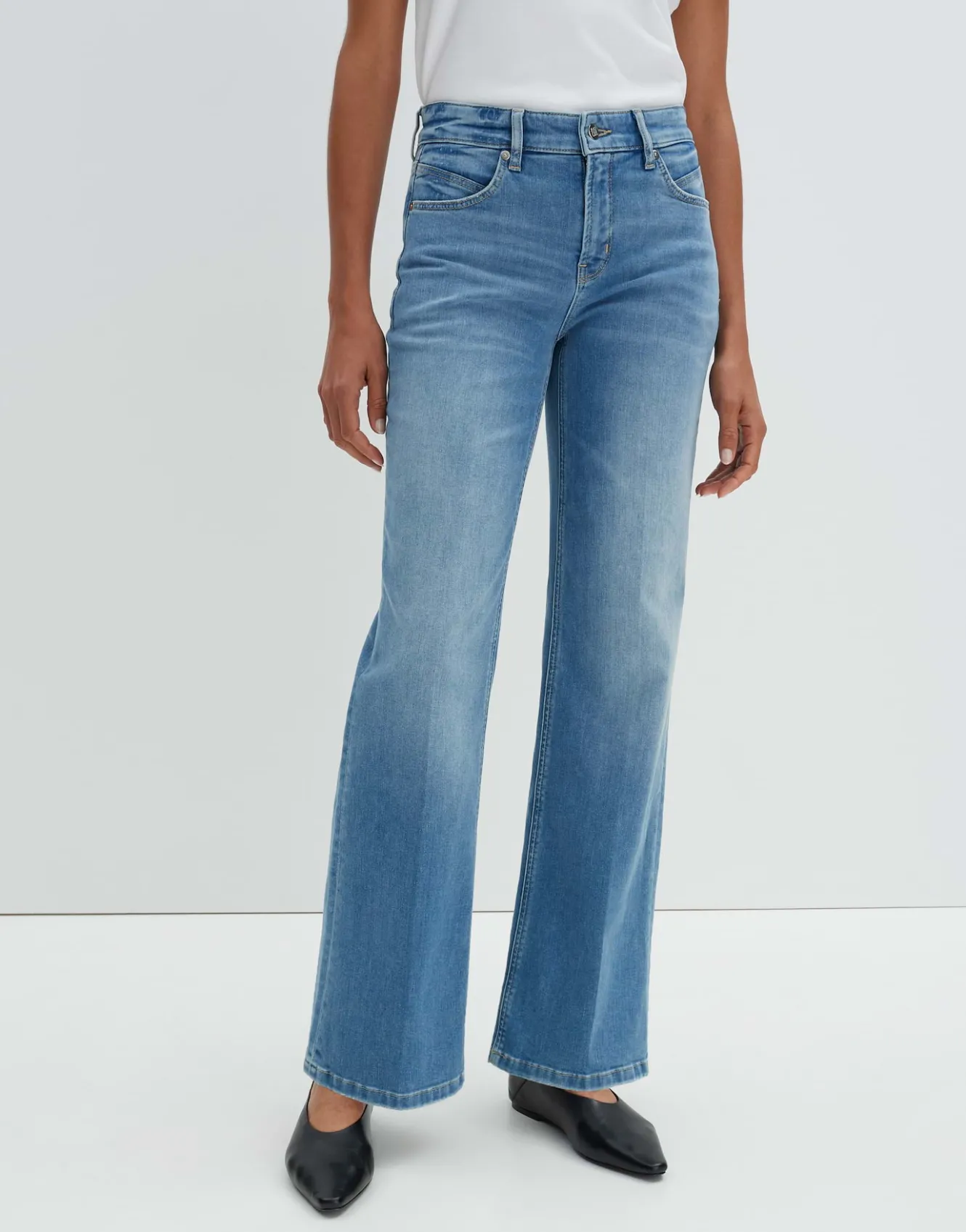 long_flared_jeans_carie_blau_online_bestellen_1.webp OPUS Long Flared Jeans Carie Blau Online Bestellen^Damen Jeans