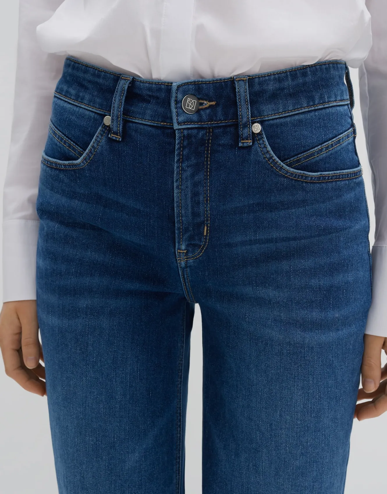 long_flared_jeans_carie_iconic_blau_online_bestellen_5.webp OPUS Long Flared Jeans Carie Iconic Blau Online Bestellen^Damen Jeans
