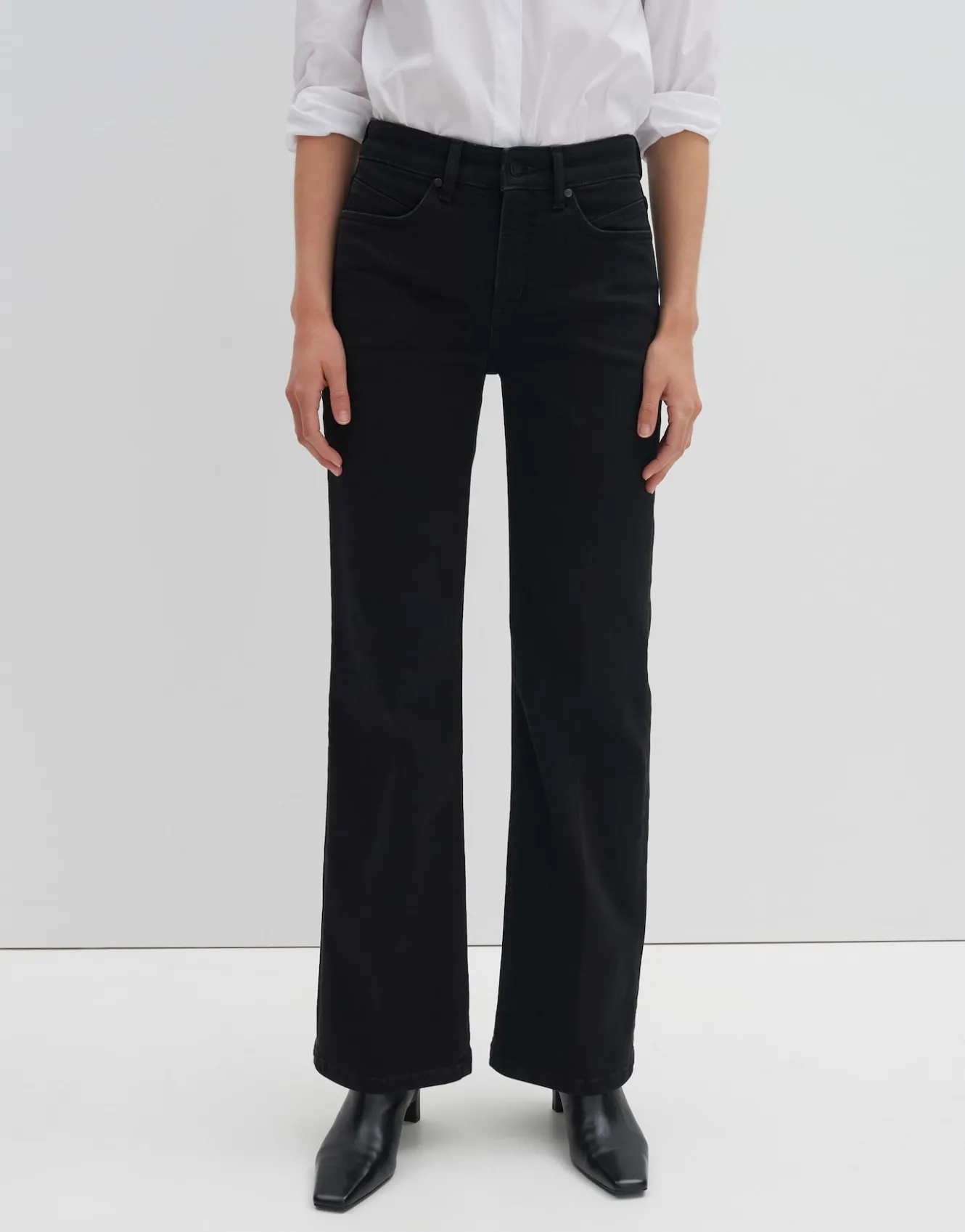 long_flared_jeans_carie_iconic_schwarz_online_bestellen_1.webp OPUS Long Flared Jeans Carie Iconic Schwarz Online Bestellen^Damen Jeans