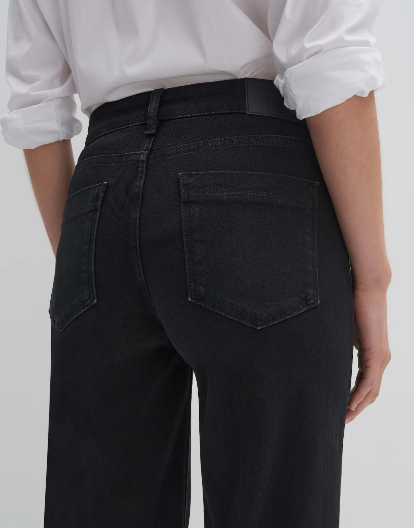 long_flared_jeans_carie_iconic_schwarz_online_bestellen_4.webp OPUS Long Flared Jeans Carie Iconic Schwarz Online Bestellen^Damen Jeans