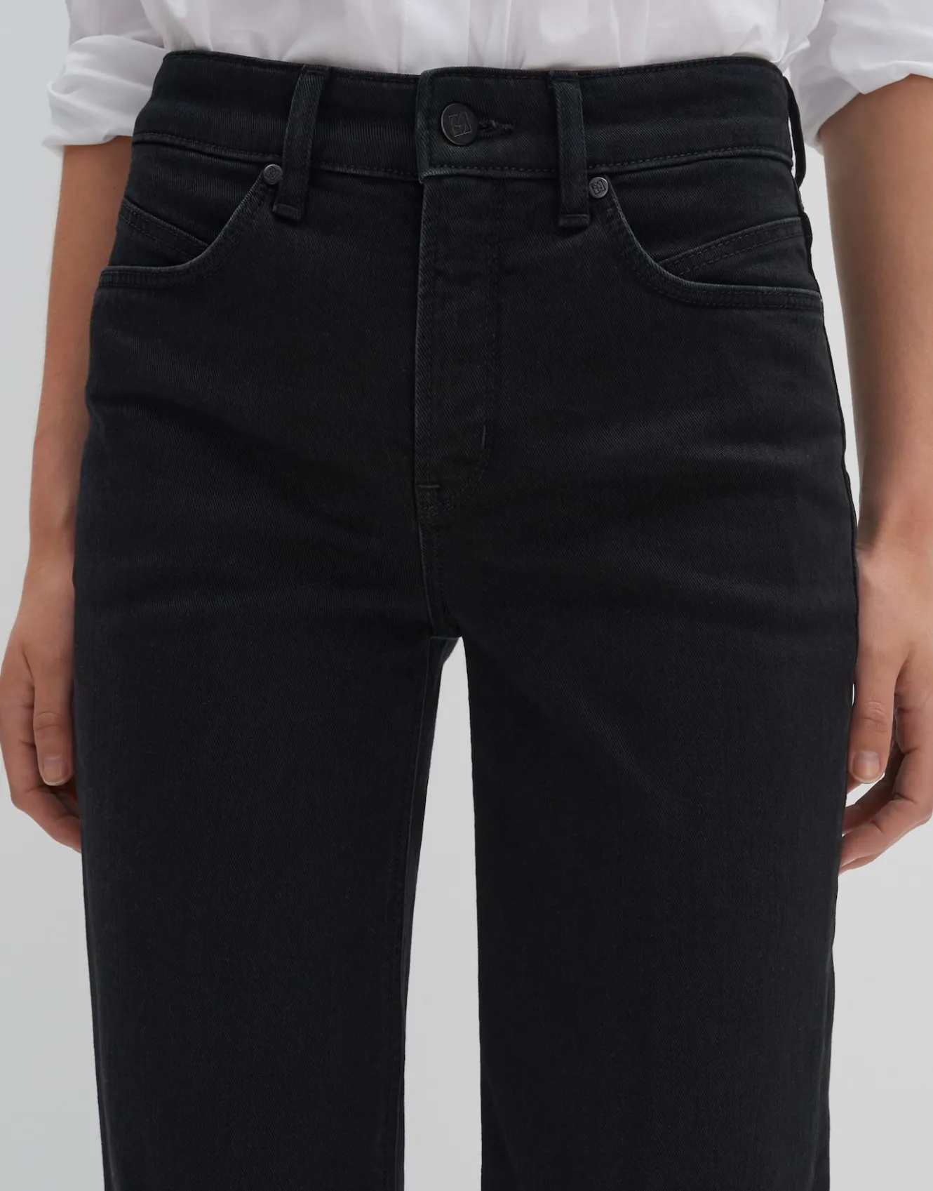 long_flared_jeans_carie_iconic_schwarz_online_bestellen_5.webp OPUS Long Flared Jeans Carie Iconic Schwarz Online Bestellen^Damen Jeans