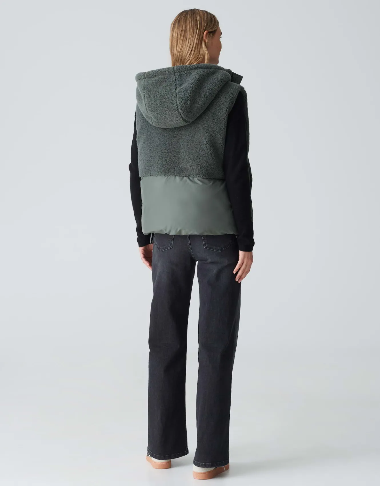 outdoorweste_windus_grn_online_bestellen_2.webp OPUS Outdoorweste Windus Grün Online Bestellen^Damen Jacken / Mäntel | Blazer / Westen
