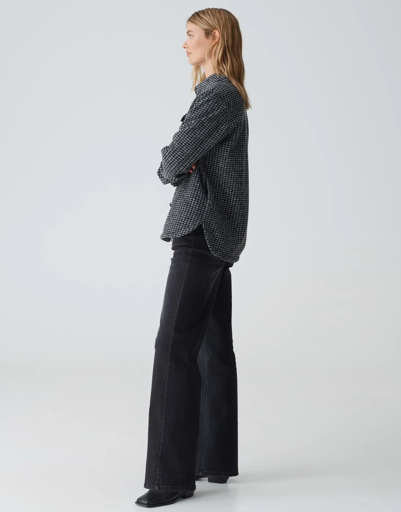 overshirt_junisa_schwarz_online_bestellen_3.webp OPUS Overshirt Junisa Schwarz Online Bestellen^Damen Blazer / Westen