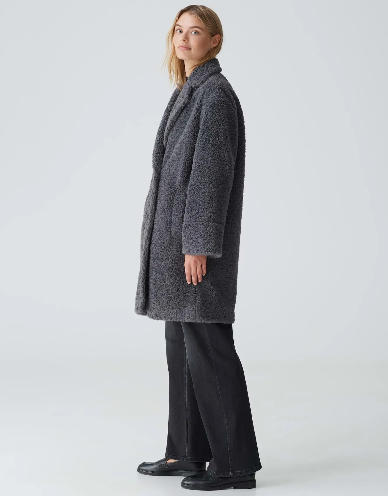 oversize_mantel_honise_grau_online_bestellen_3.webp OPUS Oversize Mantel Honise Grau Online Bestellen^Damen Jacken / Mäntel