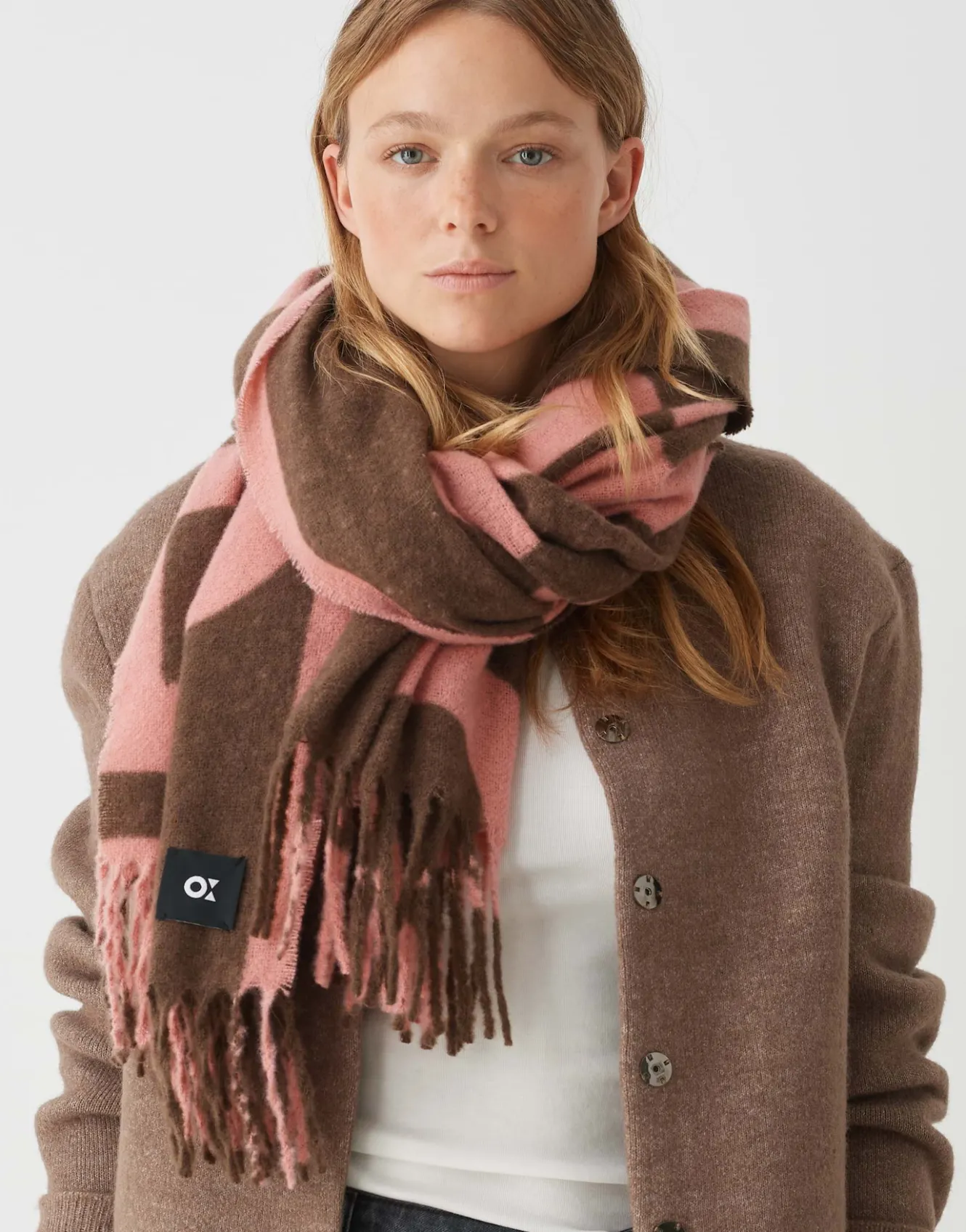 oversize_schal_amadita_scarf_ros_online_bestellen_1.webp OPUS Oversize Schal Amadita Scarf Rosé Online Bestellen^Damen Accessoires