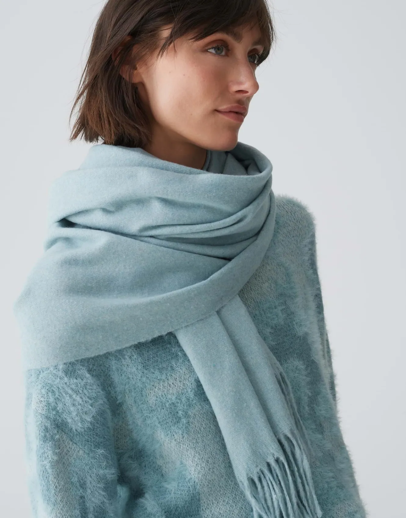 oversize_schal_anell_scarf_blau_online_bestellen_1.webp OPUS Oversize Schal Anell Scarf Blau Online Bestellen^Damen Accessoires