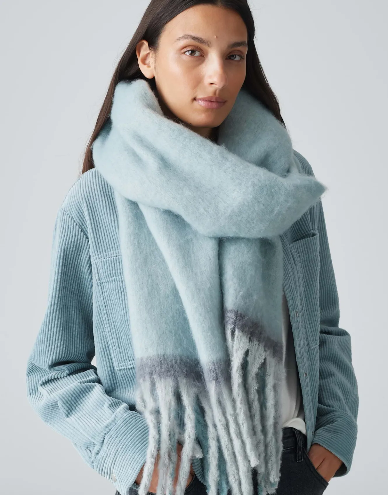 oversize_schal_anuno_scarf_blau_online_bestellen_1.webp OPUS Oversize Schal Anuno Scarf Blau Online Bestellen^Damen Accessoires