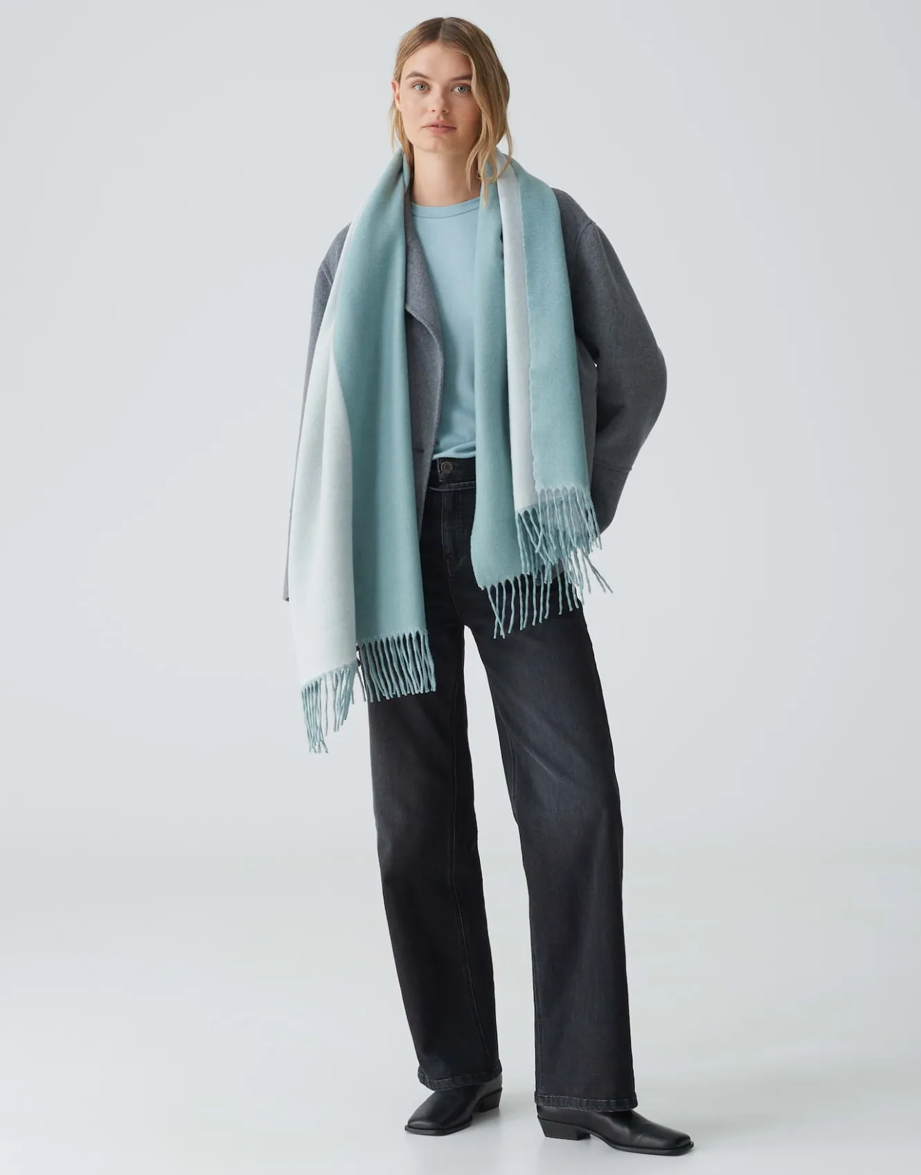 oversize_schal_atopa_scarf_blau_online_bestellen_0.webp OPUS Oversize Schal Atopa Scarf Blau Online Bestellen^Damen Accessoires